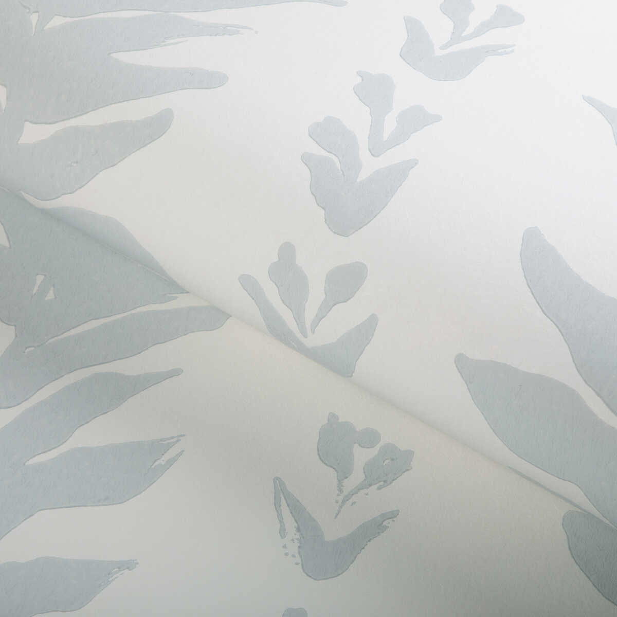 Climbing Leaves Wp - Mist - KRAVET COUTURE Wallpaper