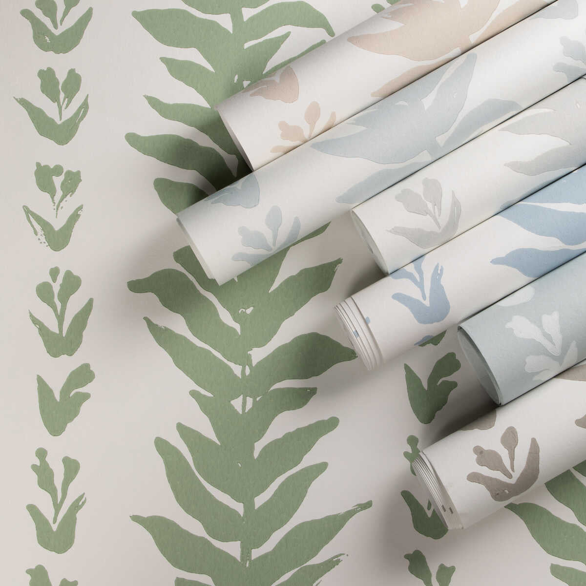 Climbing Leaves Wp - Linen - KRAVET COUTURE Wallpaper