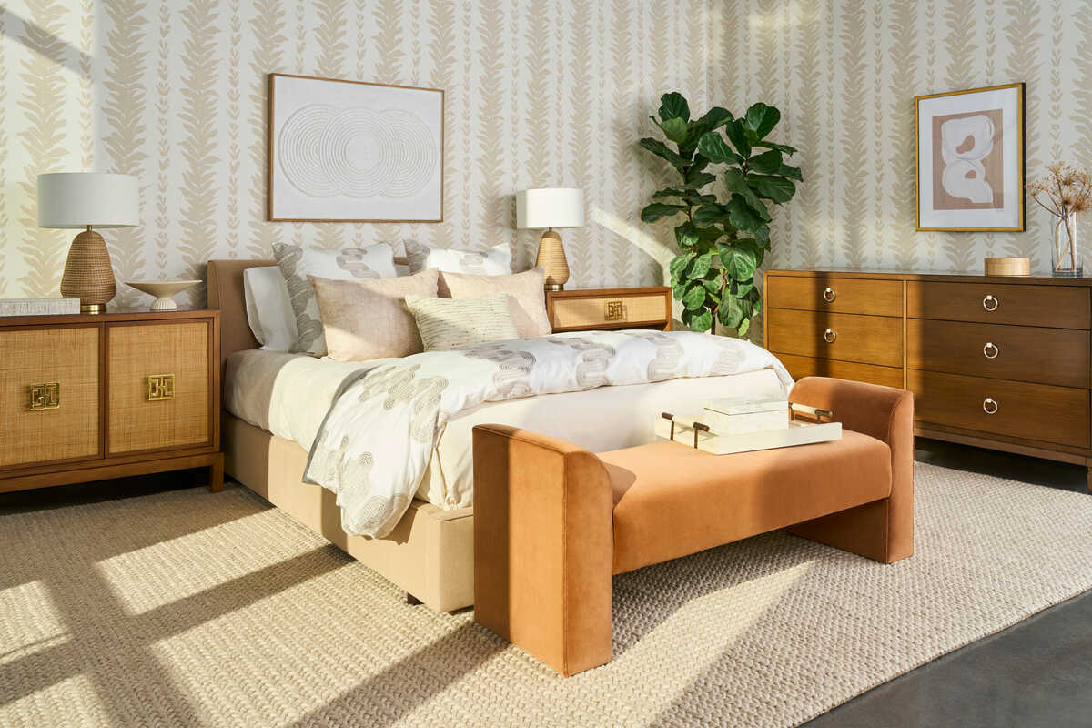 Climbing Leaves Wp - Linen - KRAVET COUTURE Wallpaper