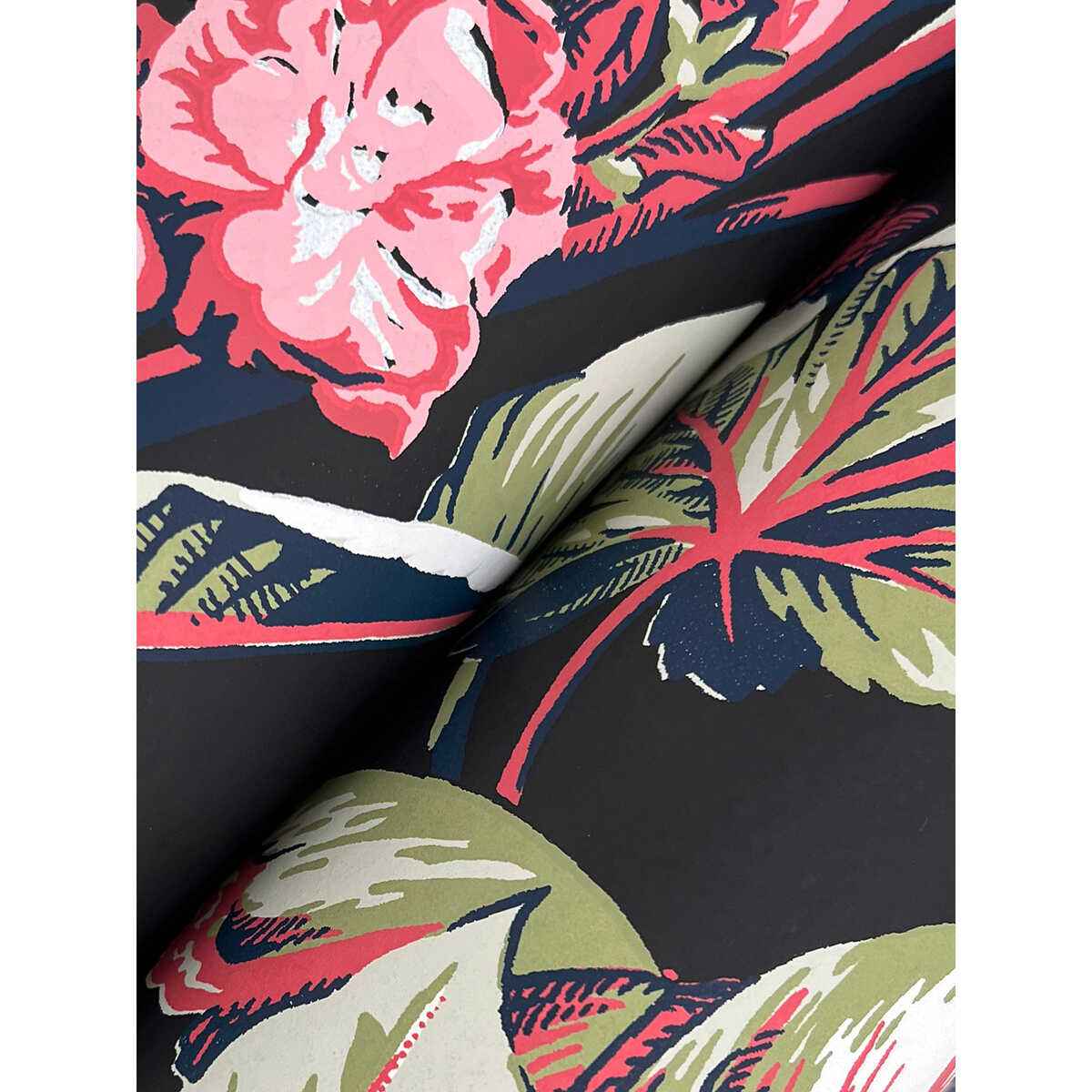 W4272-819-Kravet-Design-Wallpaper - KRAVET DESIGN Wallpaper