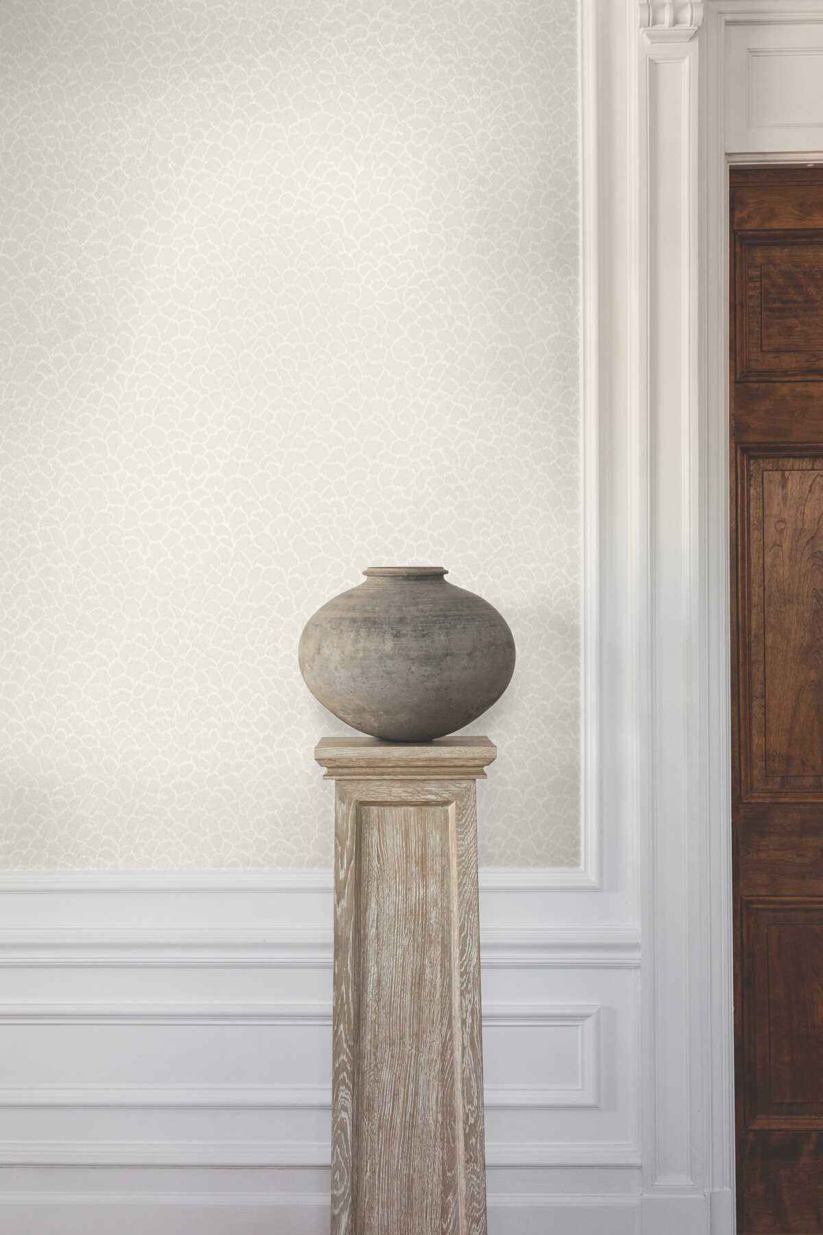 W4281-101-Kravet-Design-Wallpaper - KRAVET DESIGN Wallpaper