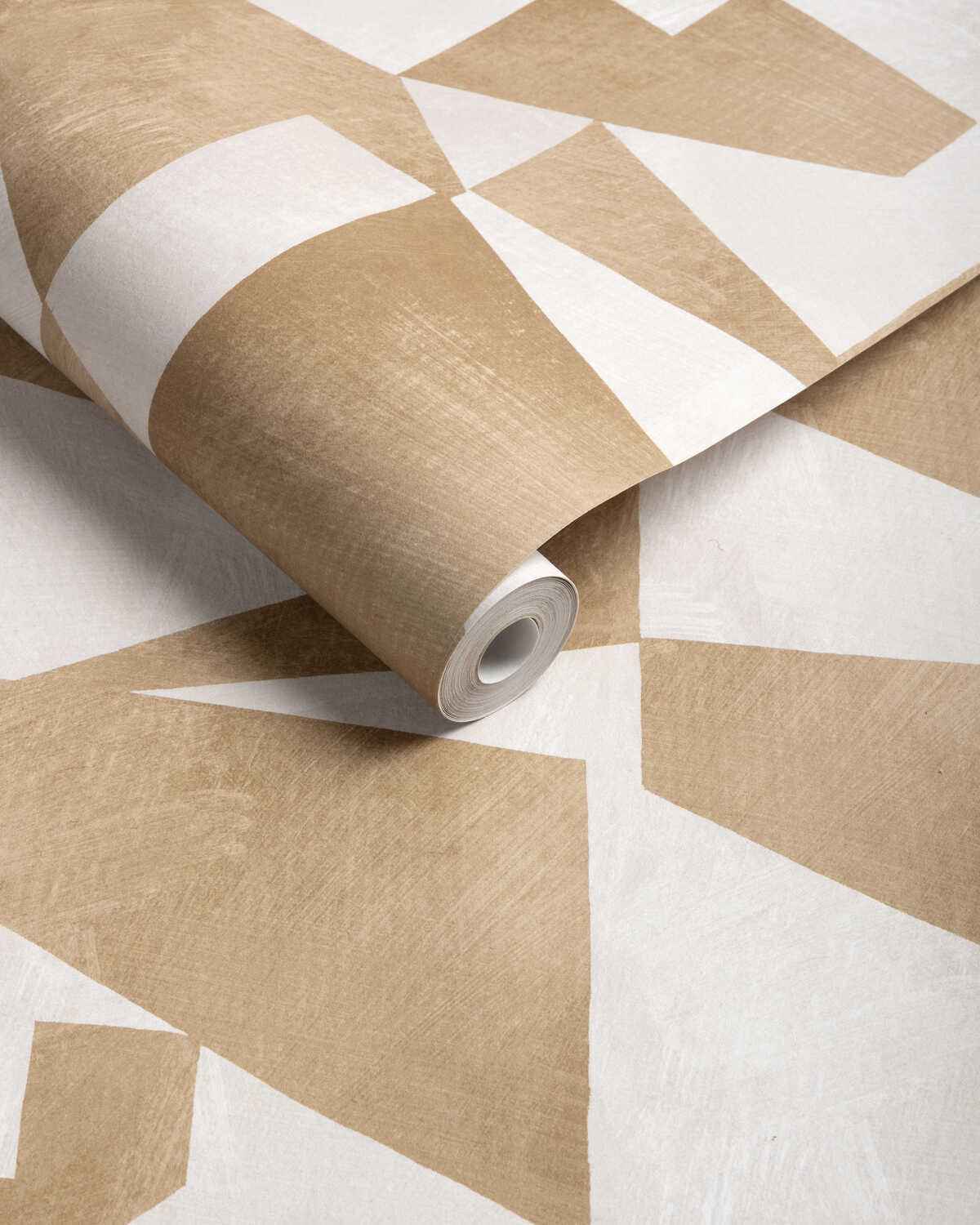 Shape-Shifter-Honey-Kravet-Couture-Wallpaper - KRAVET COUTURE Wallpaper