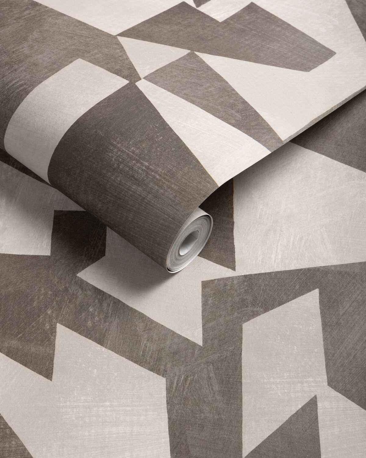 Shape-Shifter-Truffle-Kravet-Couture-Wallpaper - KRAVET COUTURE Wallpaper