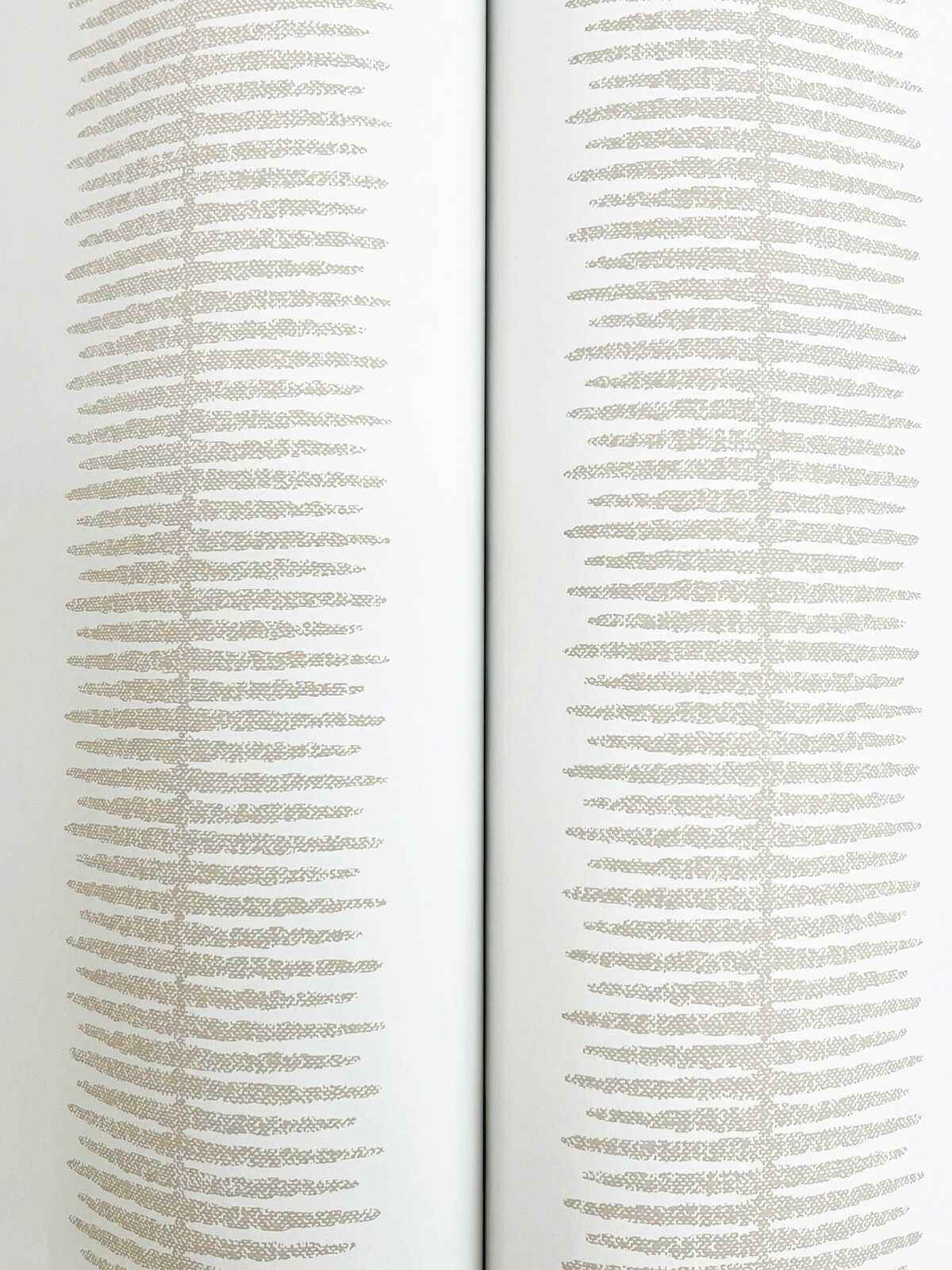 W4407-11-Kravet-Design-Wallpaper - KRAVET DESIGN Wallpaper