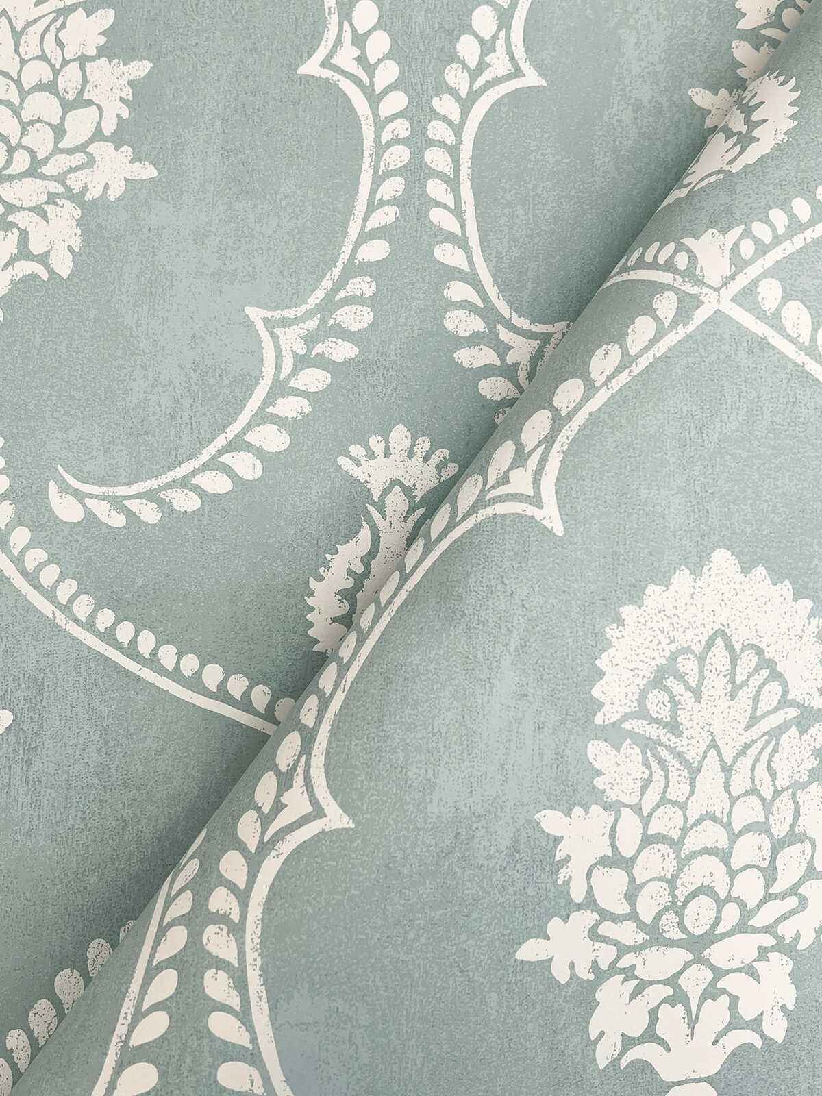 W4414-13-Kravet-Design-Wallpaper - KRAVET DESIGN Wallpaper