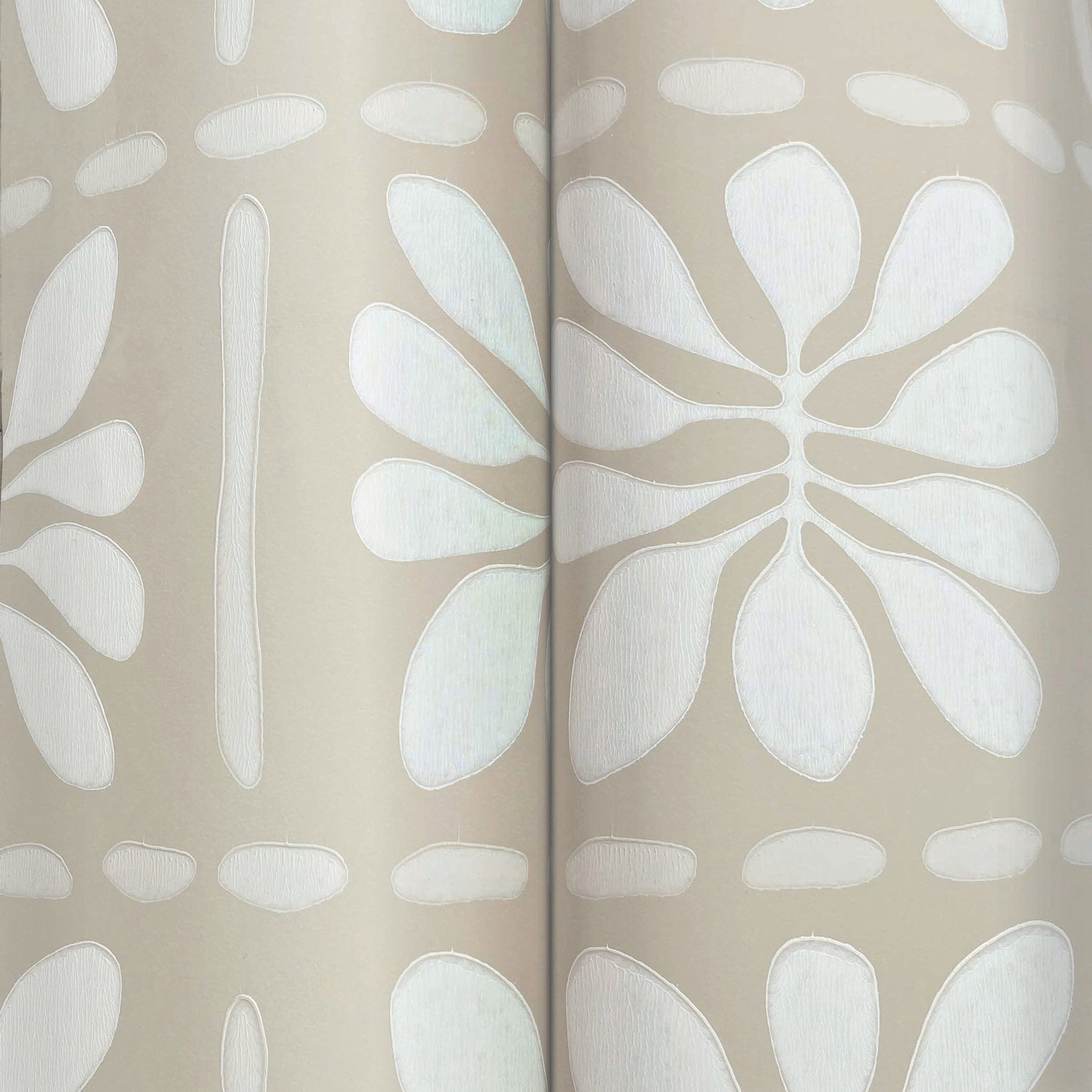 mimosa-fleur-wallpaper-nude-york-wallcoverings-zm2808