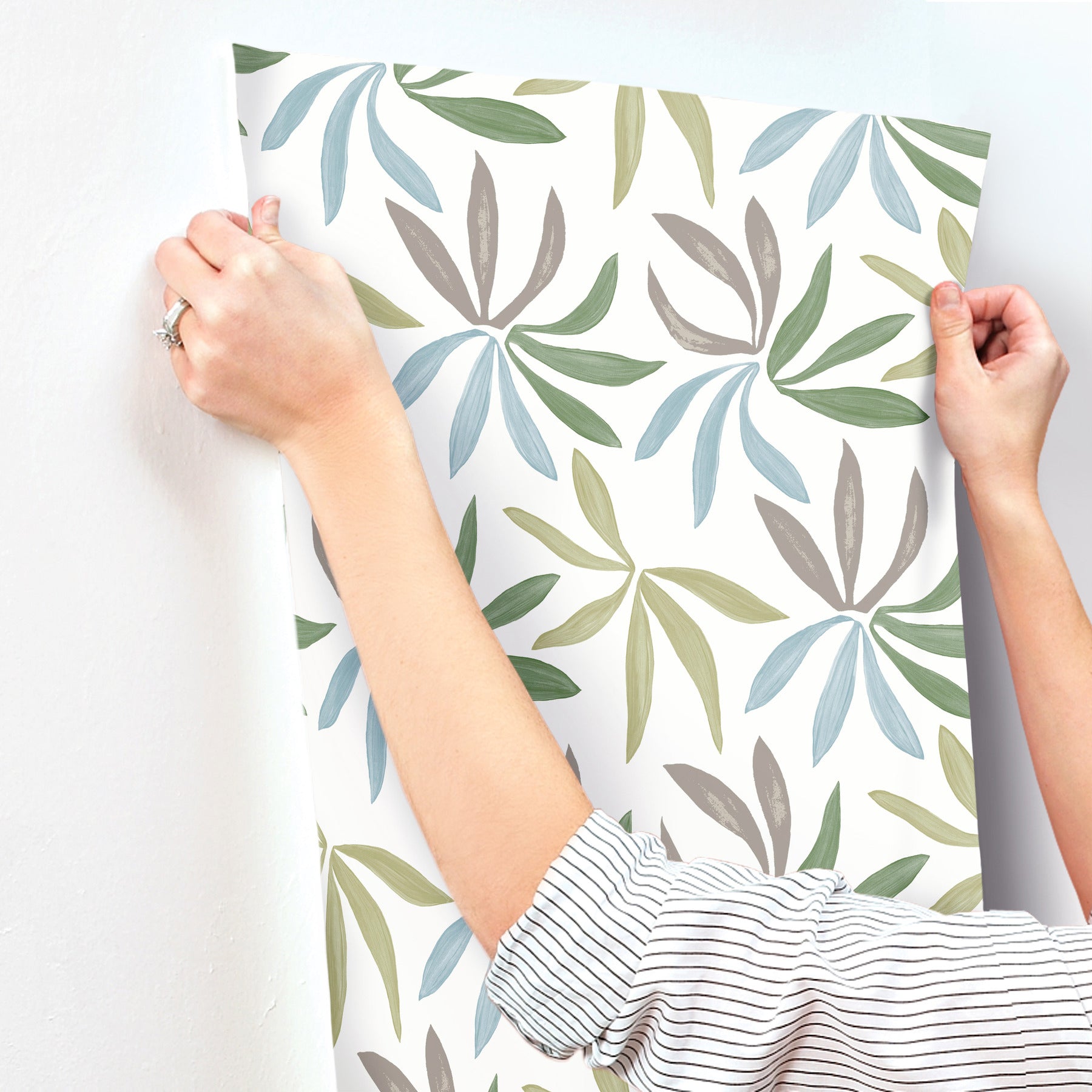 little-garden-wallpaper-alpine-sky-silver-york-wallcoverings-zm2813