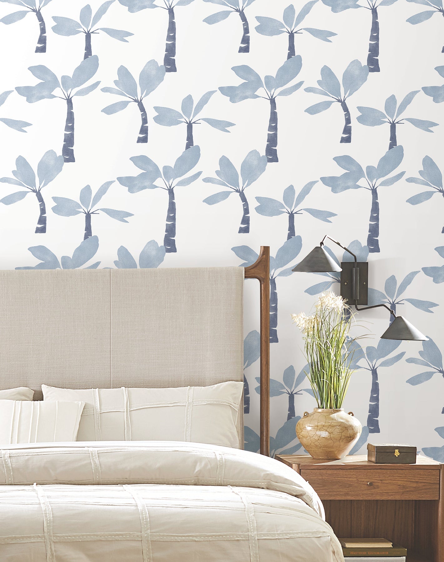 painted-oasis-wallpaper-ultramarine-york-wallcoverings-zm2837