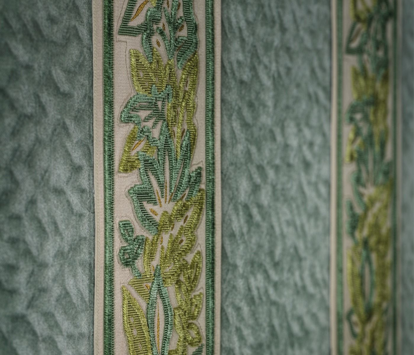Byzance Banyan Braid Terracotta/Teal - Osborne & Little - T812-03 Trim
