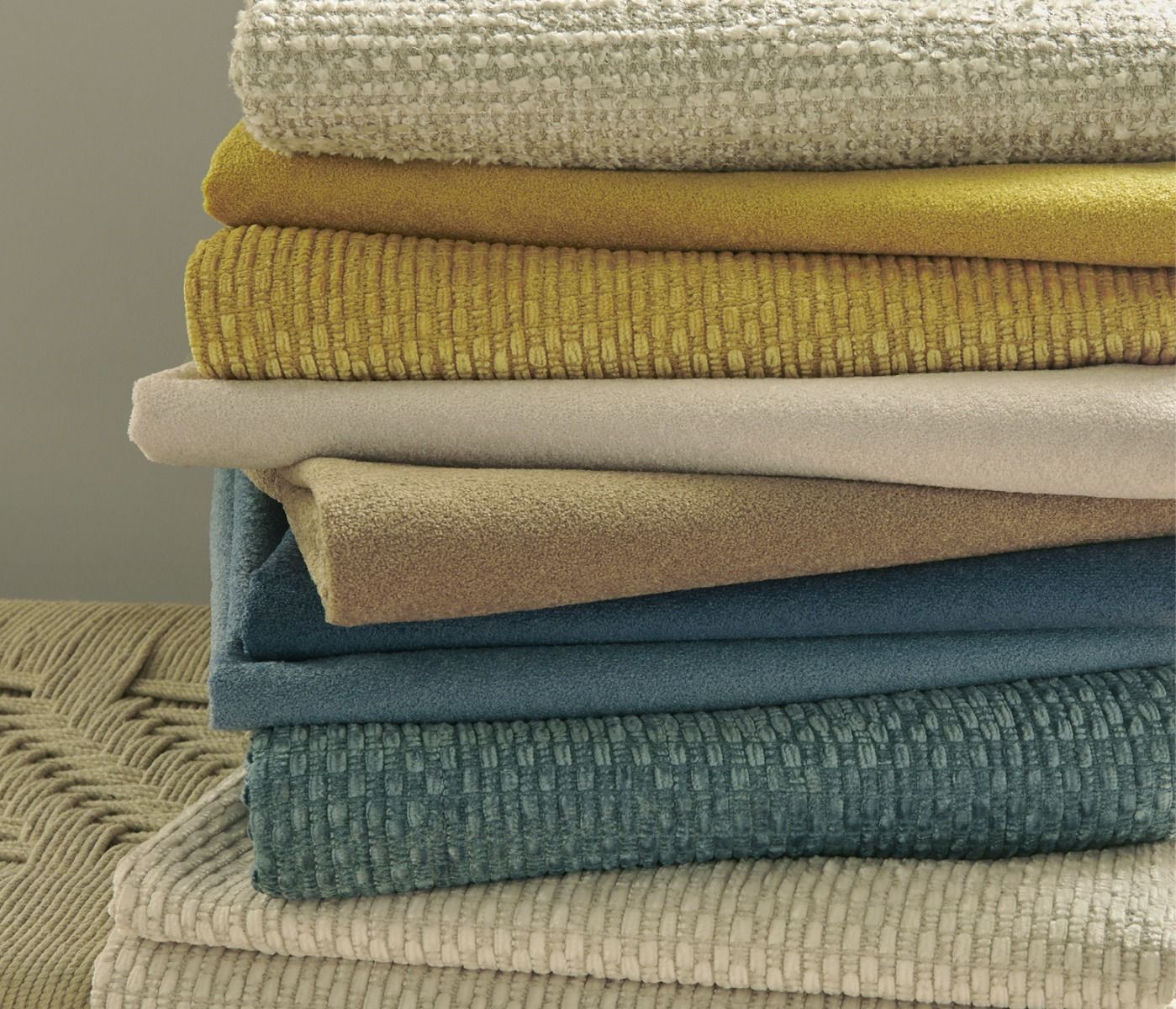 Cumbria Millbeck Aqua - Osborne & Little - F7880-02 Fabric
