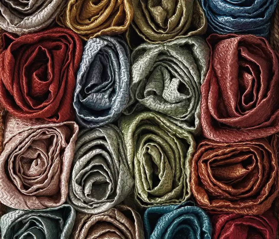Foulard Silk Gold - Osborne & Little - F7750-05 Fabric