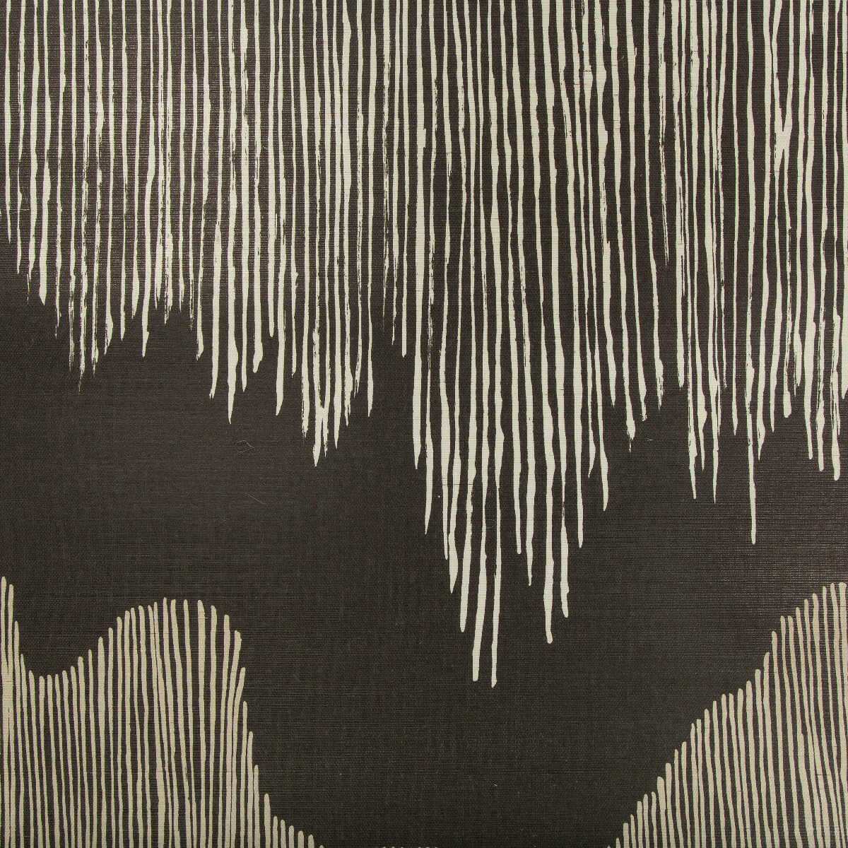 Cascadia Paper - Noir - LEE JOFA MODERN Wallpaper