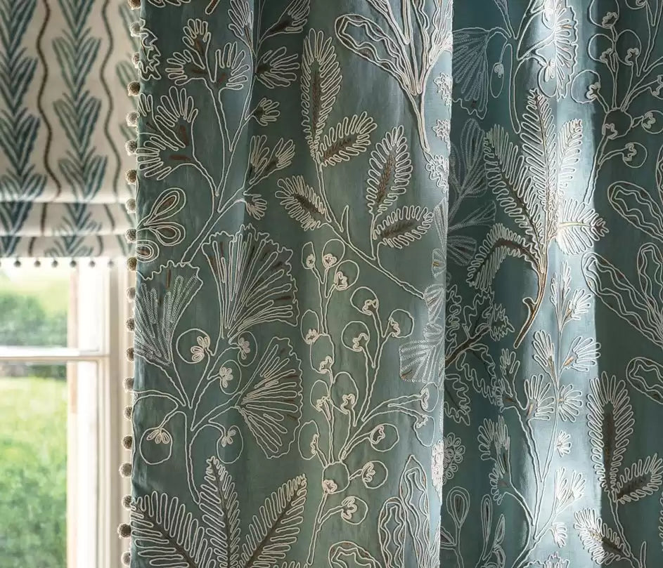 Montsoreau La Deviniere Natural - Nina Campbell - NCF4480-03 Fabric