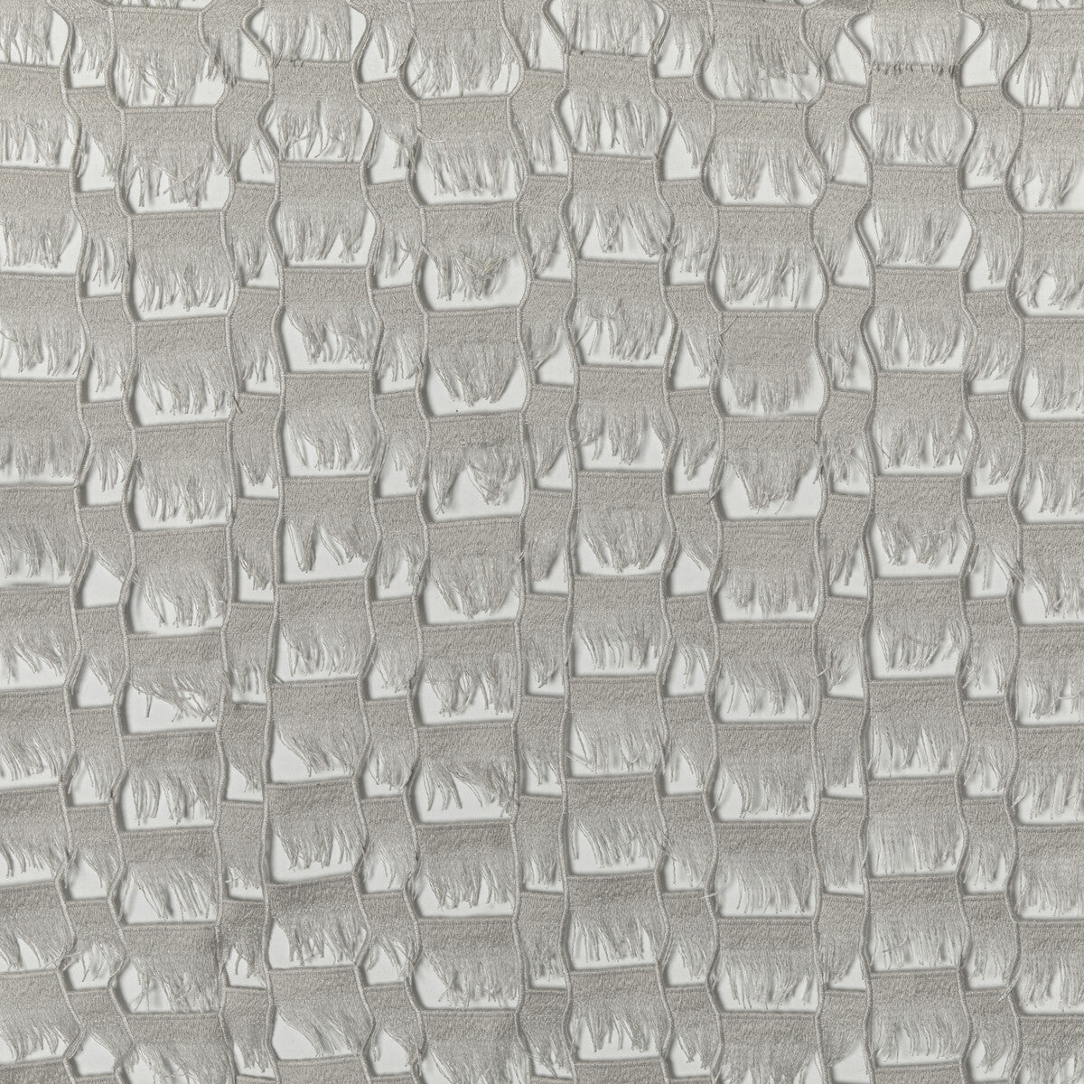 48141160-pareo-dove-kravet-couture