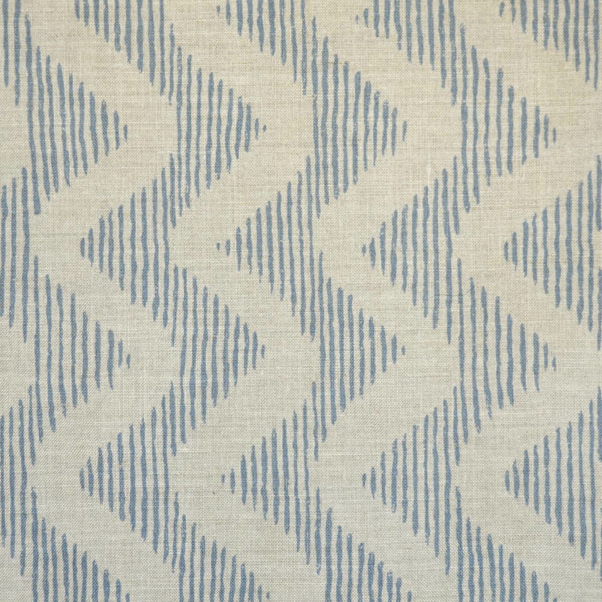 bfc-363250-colebrook-bluenatural-lee-jofa - LEE JOFA Fabric
