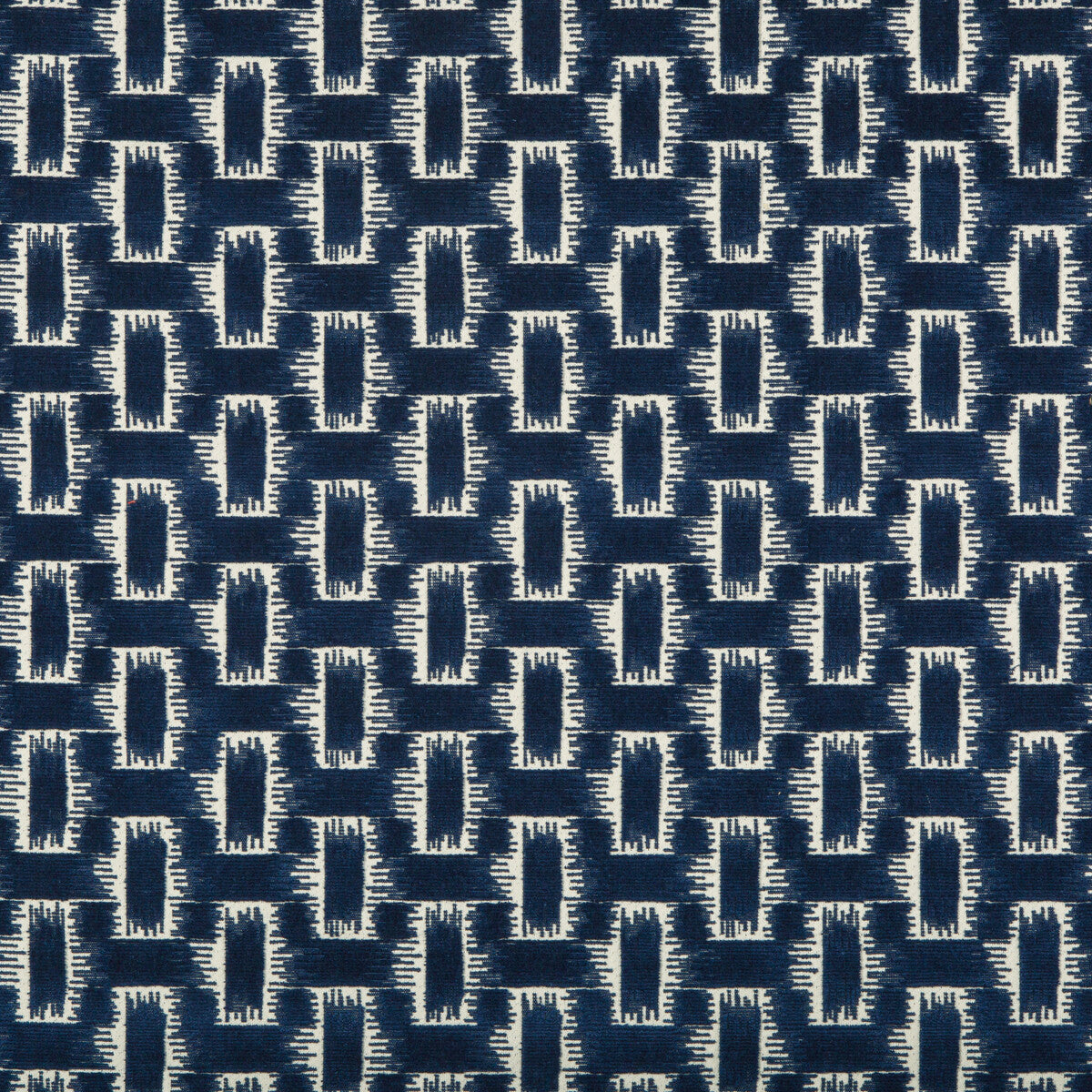 8020116500-chambord-velvet-indigo-brunschwig-fils