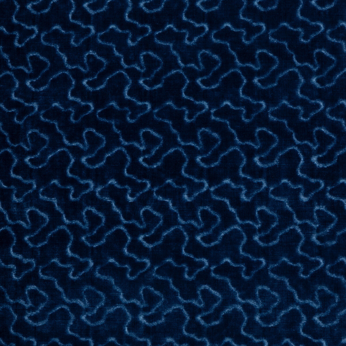 202512650-marlowe-velvet-blue-lee-jofa
