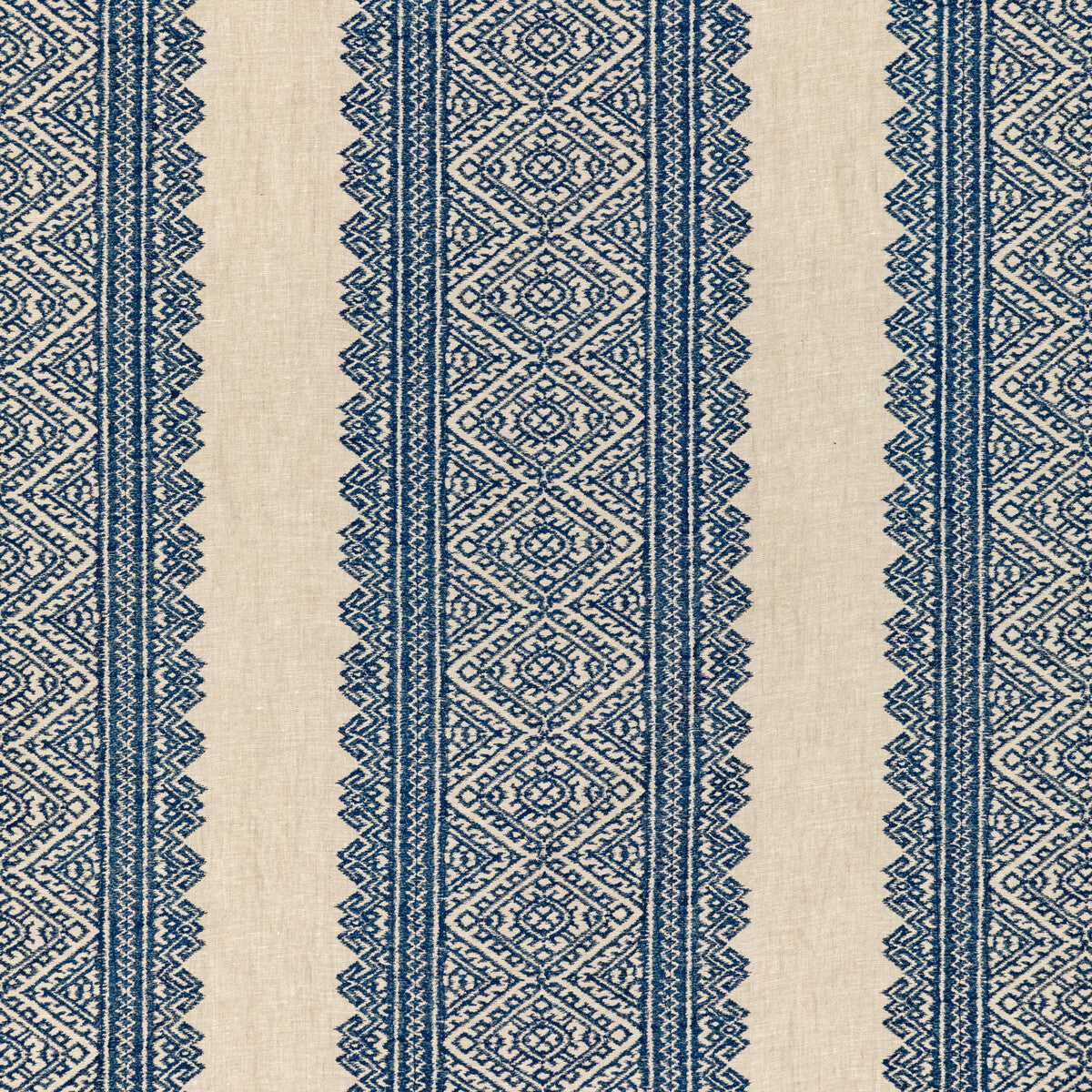 20202115050-avon-embroidery-denim-lee-jofa