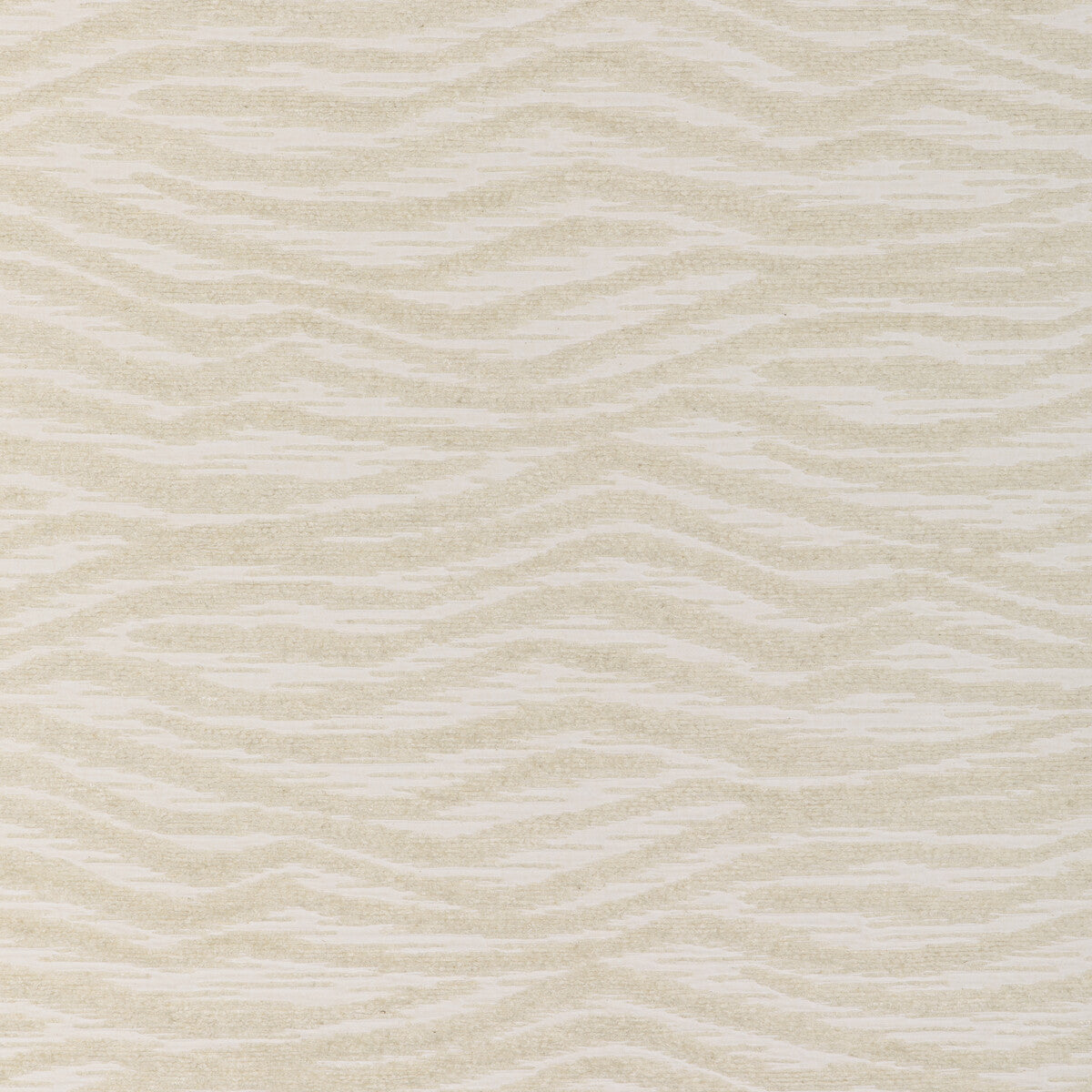 368991160-tuscan-ripples-oyster-kravet-couture