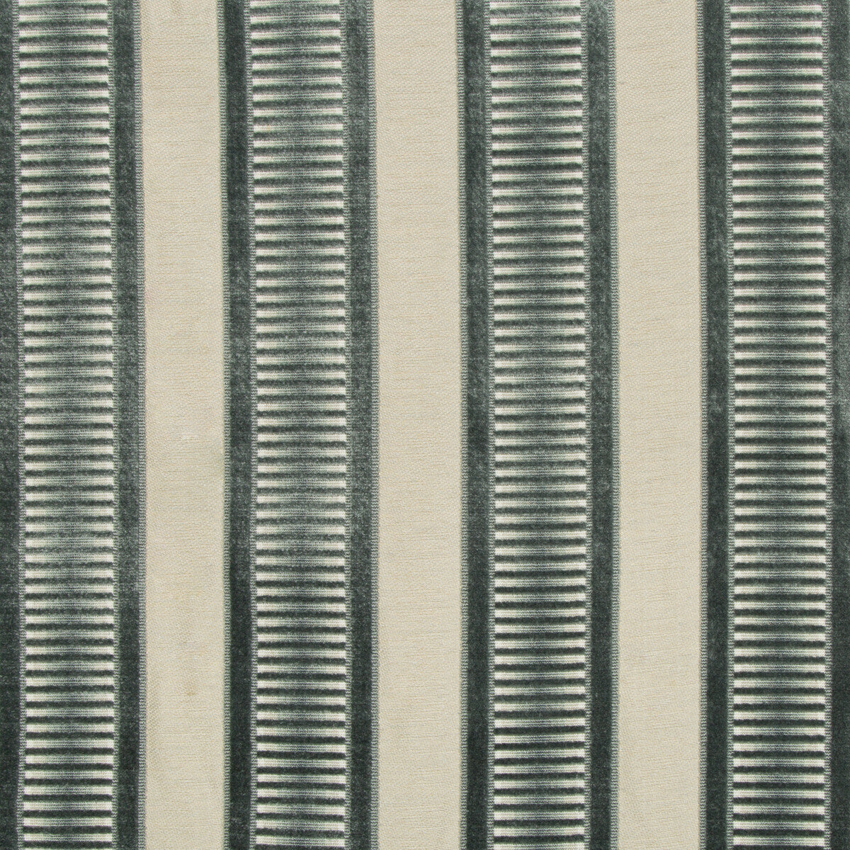34790150-street-style-sea-kravet-couture