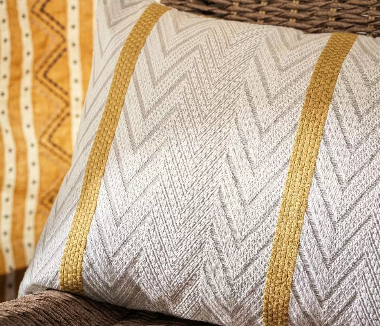 Irisa Sagitta Ivory/Gold - Osborne & Little - F7832-02 Fabric