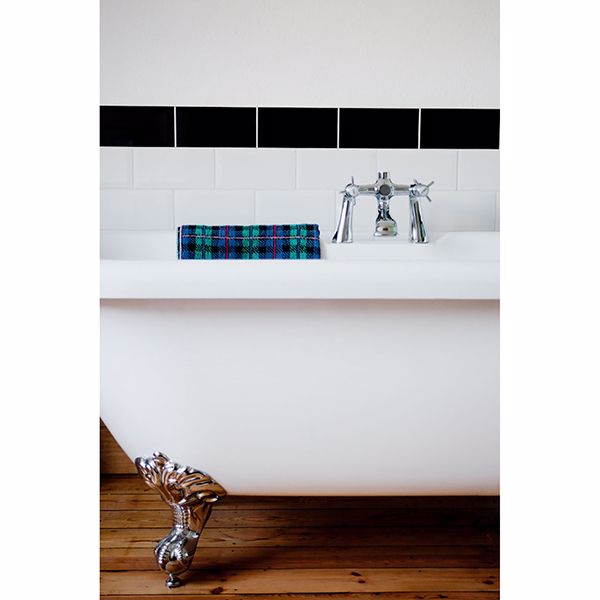 portland-white-paintable-anaglypta-original-wallpaper-york-wallcoverings-437-rd341 - York Wallcoverings Papel pintado