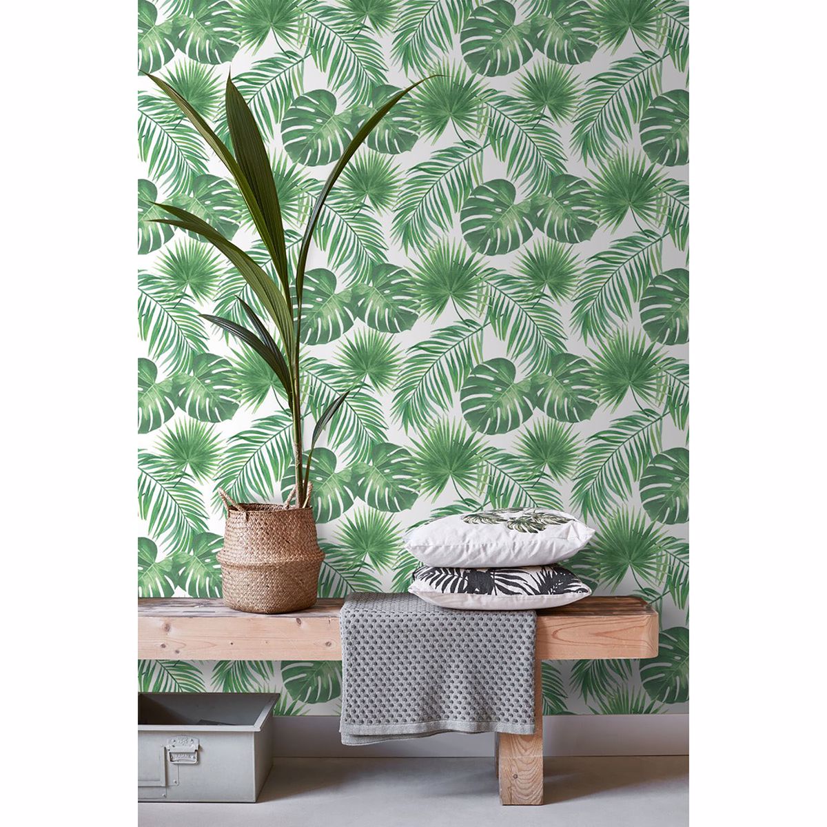 patti-light-green-leaves-wallpaper-york-wallcoverings-dd139013 - York Wallcoverings Wallpaper