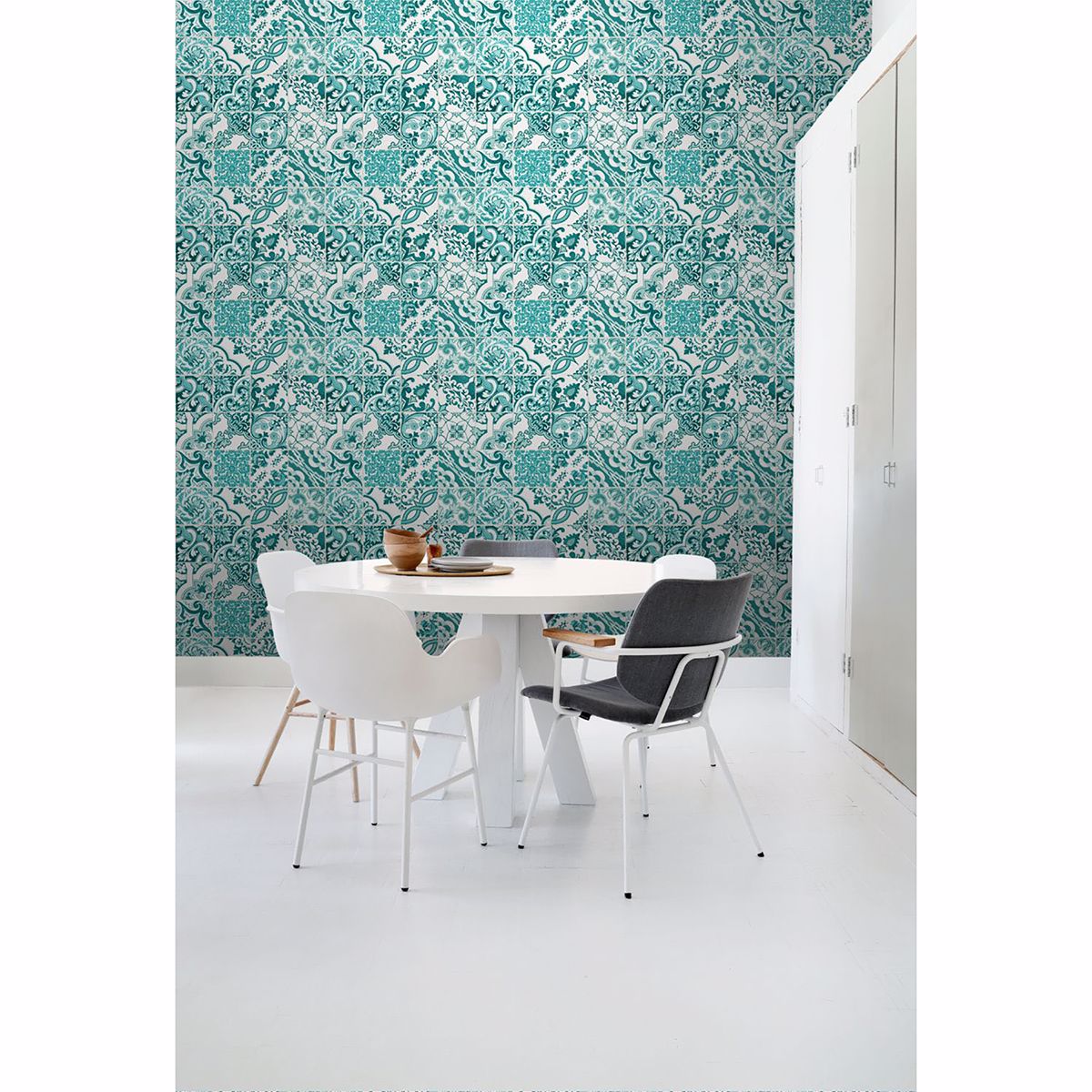 cohen-turquoise-tile-wallpaper-york-wallcoverings-dd148635 - York Wallcoverings Wallpaper