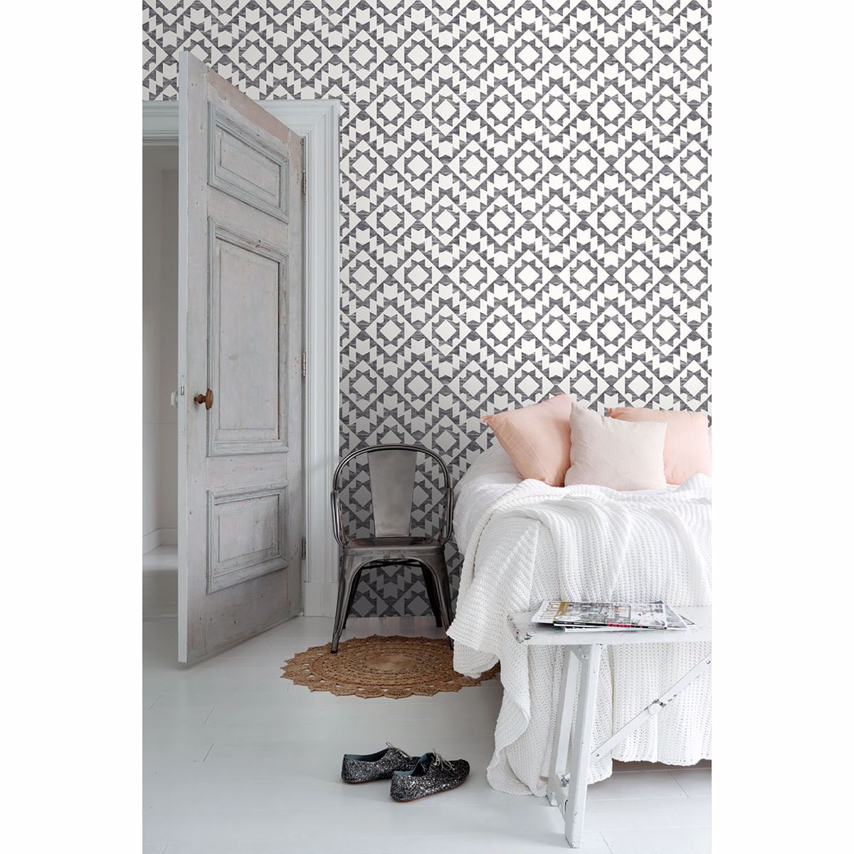 fantine-black-geometric-wallpaper-york-wallcoverings-dd148677 - York Wallcoverings Wallpaper