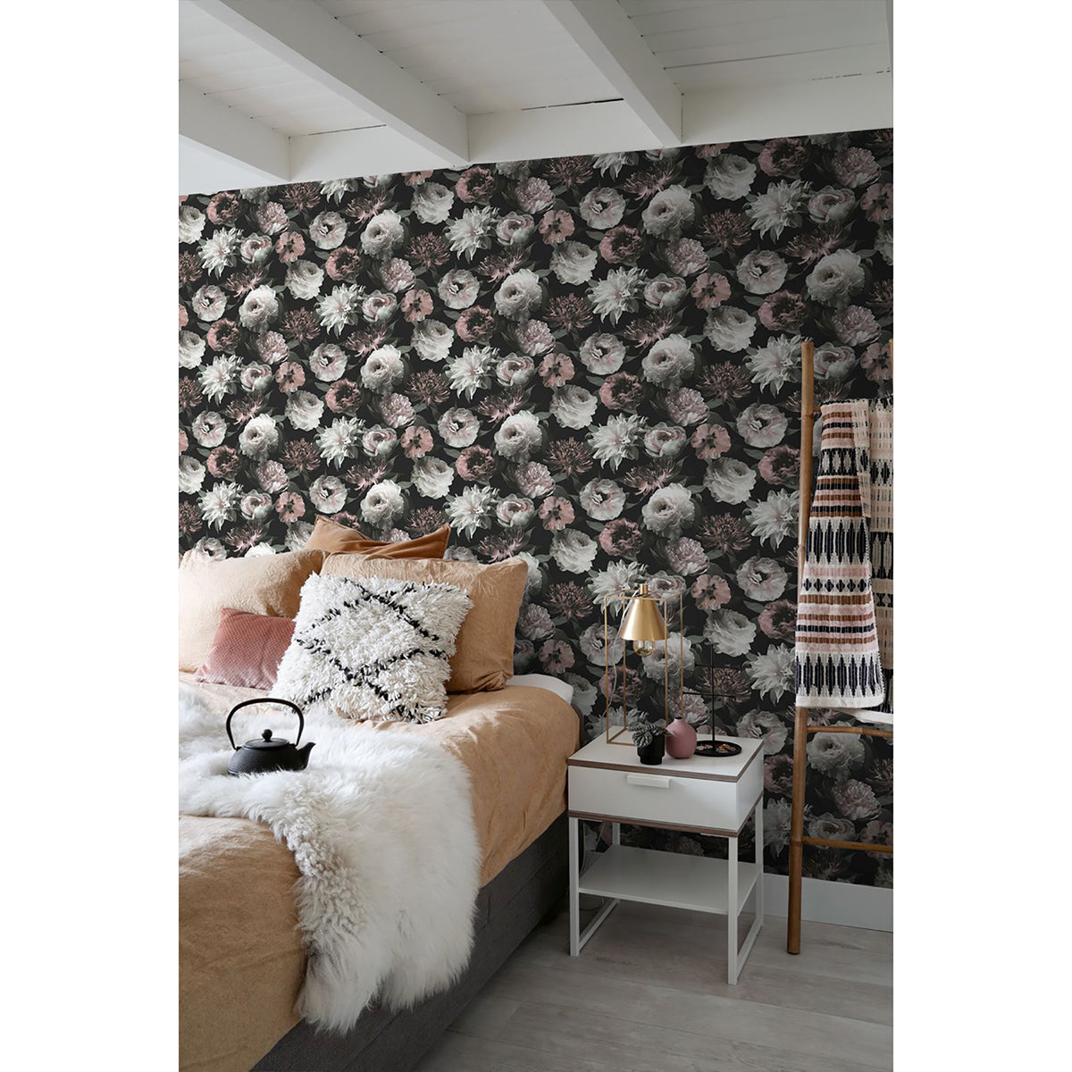 contessa-blush-flowers-wallpaper-york-wallcoverings-dd139169 - York Wallpaper Wallpaper