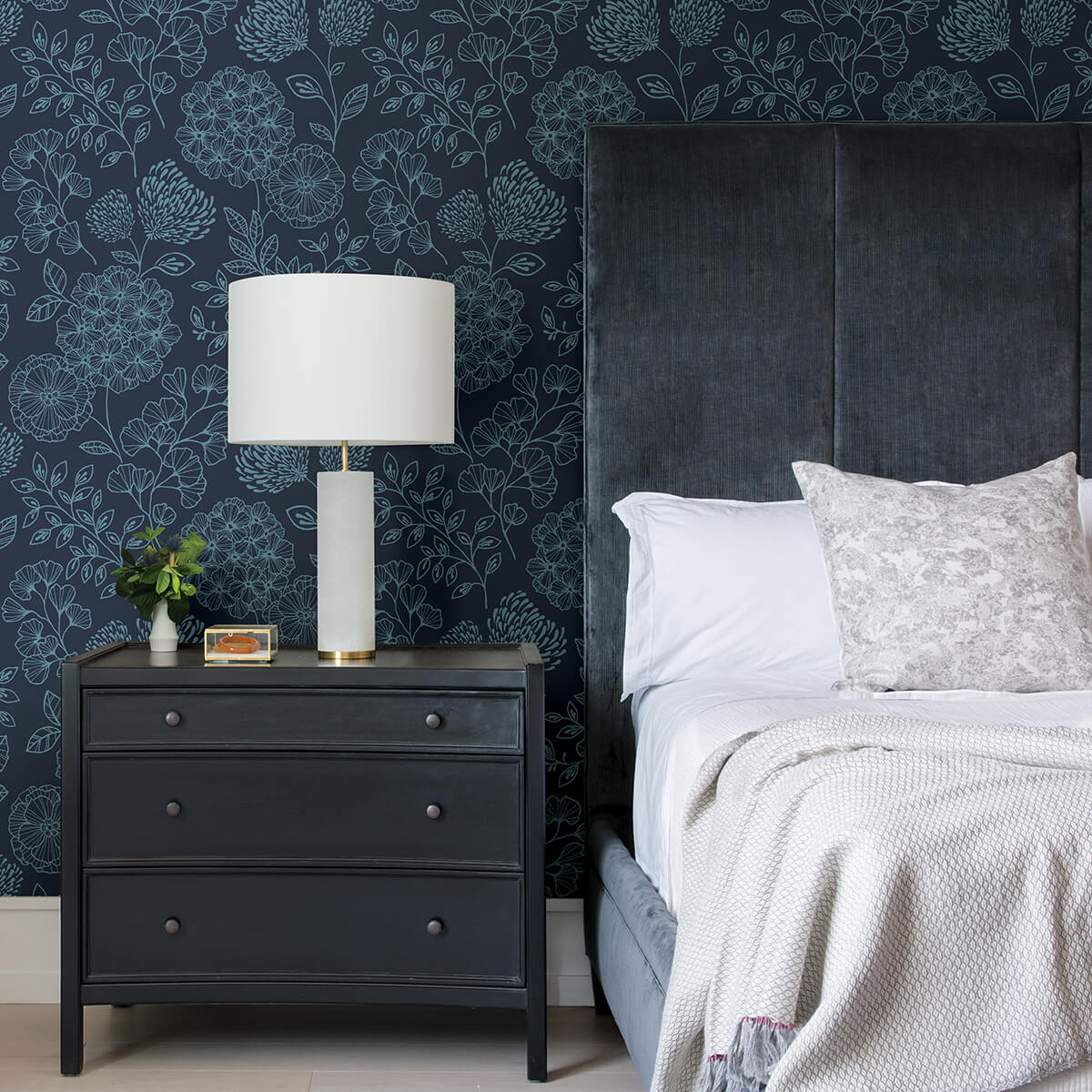 ada-indigo-floral-wallpaper-york-wallcoverings-2975-26207 - York Wallcoverings Wallpaper