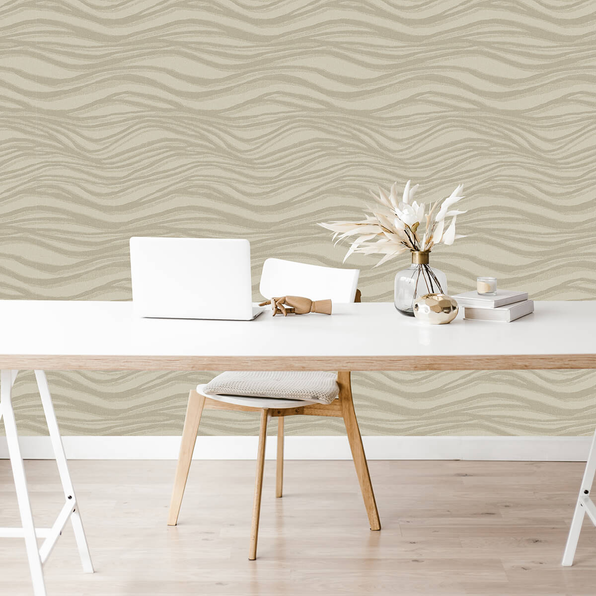 chorus-gold-wave-wallpaper-york-wallcoverings-2975-87361 - York Wallcoverings Wallpaper