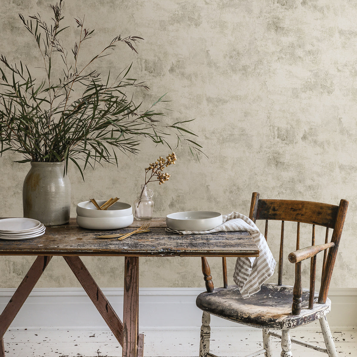 artisan-plaster-aged-white-texture-wallpaper-york-wallcoverings-ast4071 - York Wallcoverings Wallpaper
