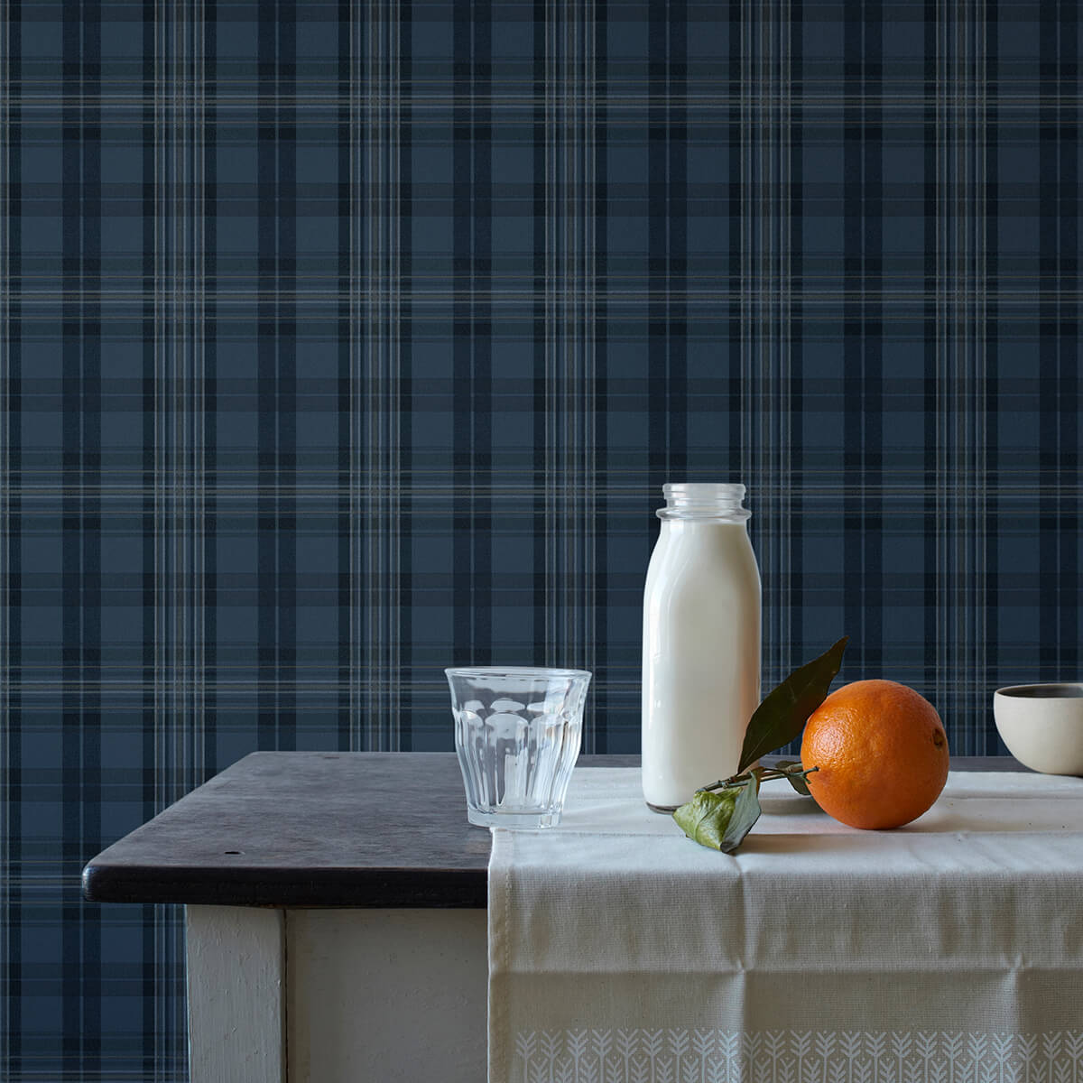 austin-navy-plaid-wallpaper-york-wallcoverings-3123-330213 - York Wallpaper Wallpaper