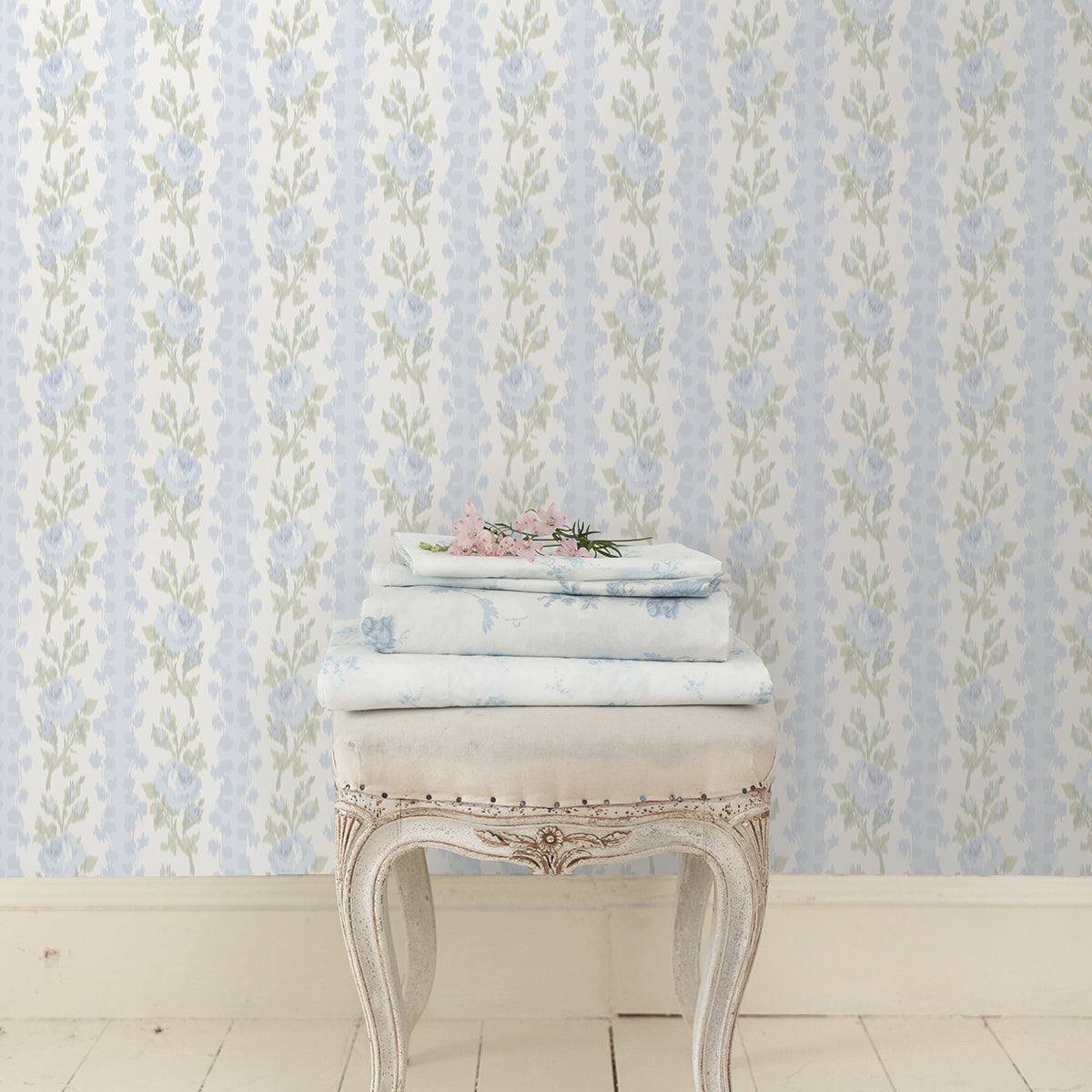 blooming-heirloom-light-blue-rose-stripe-wallpaper-york-wallcoverings-ast4171