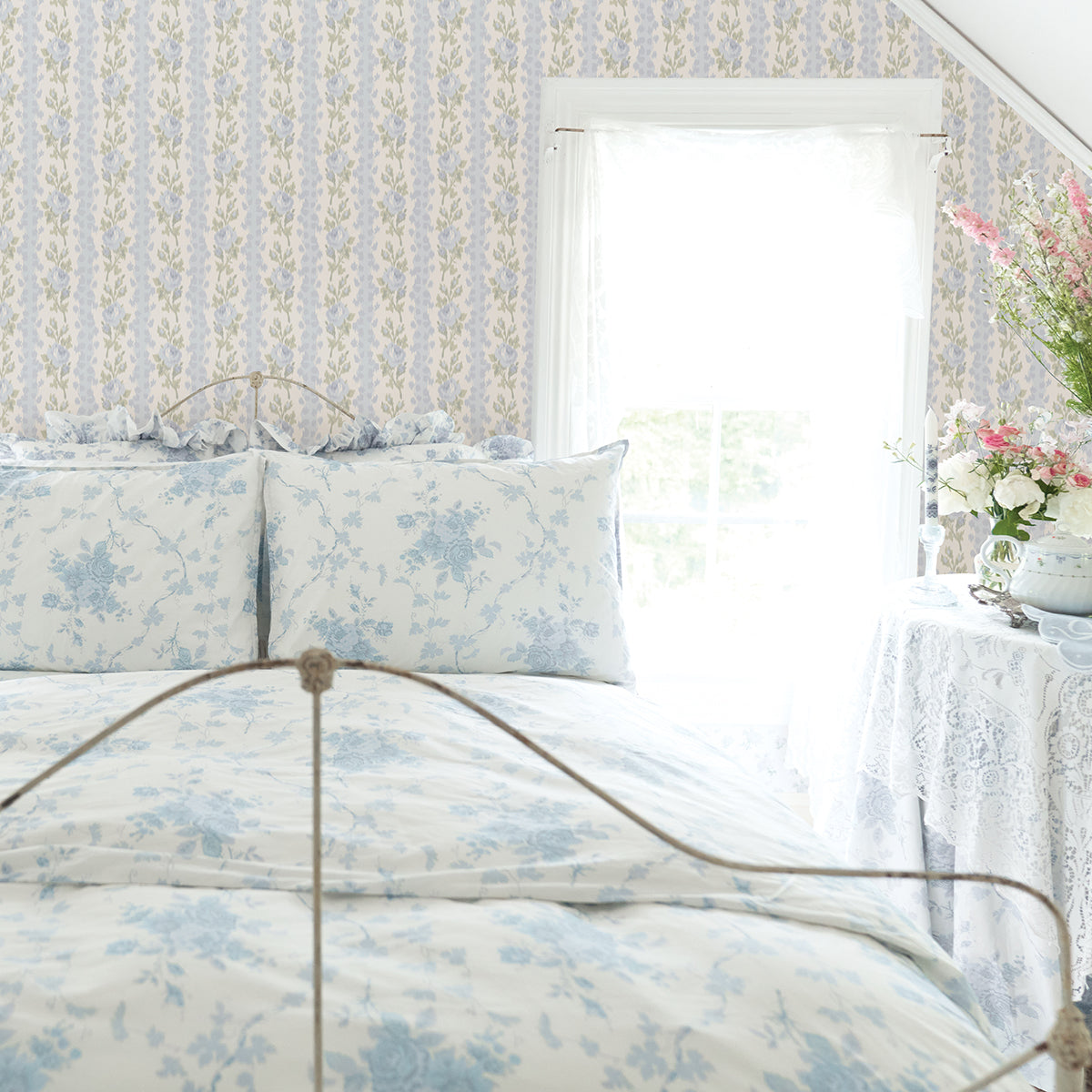 blooming-heirloom-light-blue-rose-stripe-wallpaper-york-wallcoverings-ast4171