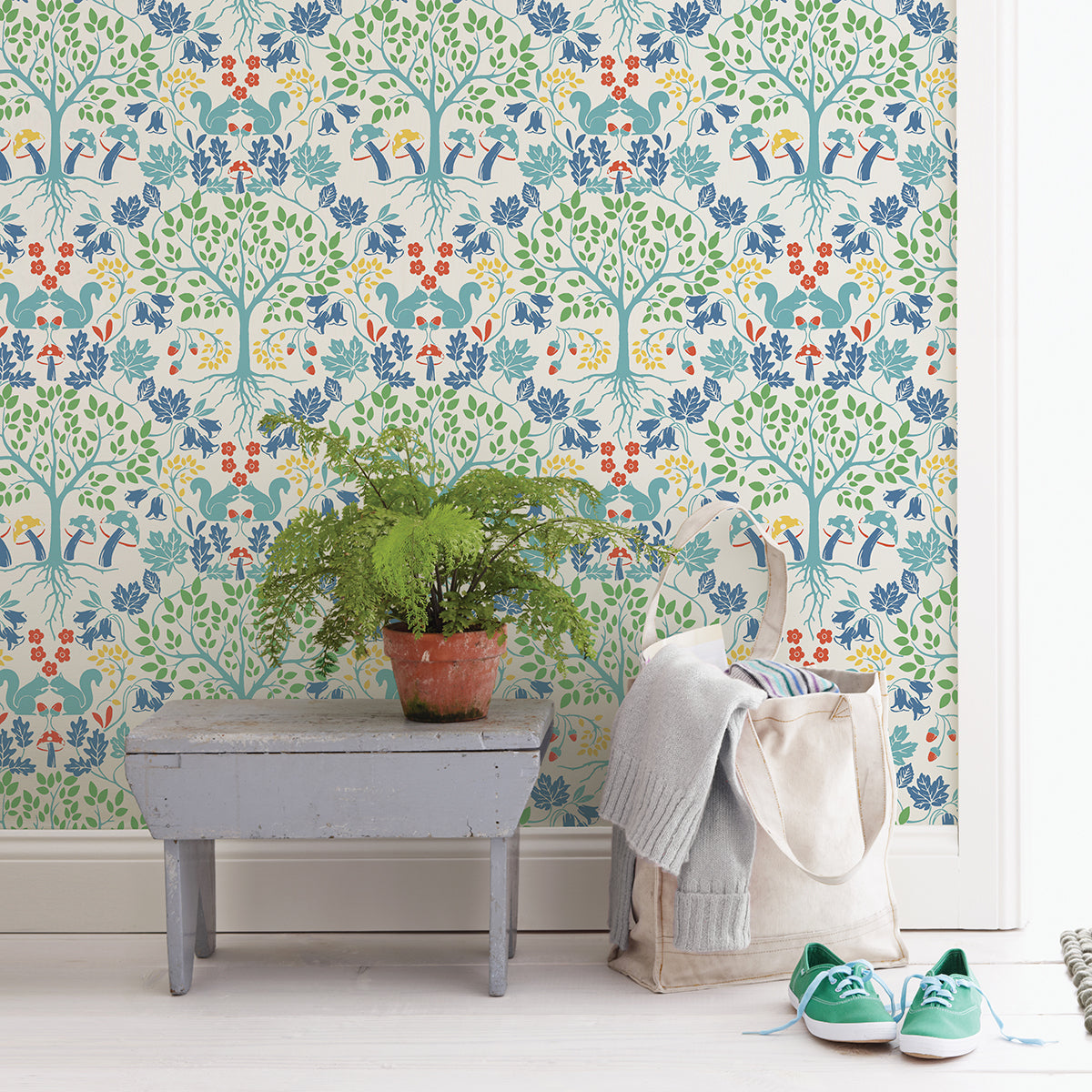 leo-white-tree-wallpaper-york-wallcoverings-ast3779 - York Wallcoverings Wallpaper