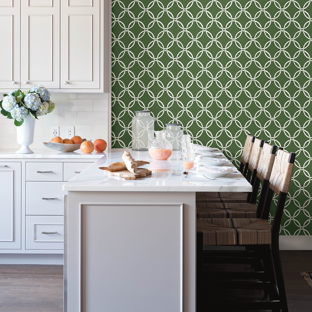 quelala-green-ring-ogee-wallpaper-york-wallcoverings-3122-11004