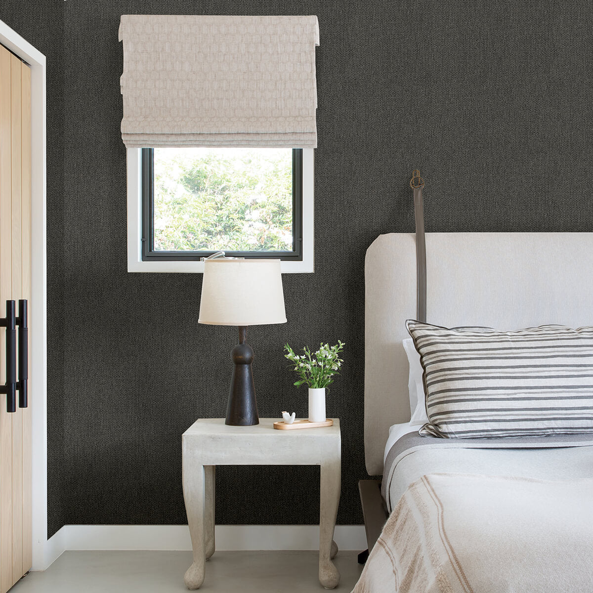 sydney-charcoal-faux-linen-wallpaper-york-wallcoverings-2971-86305 - York Wallcoverings Papel pintado
