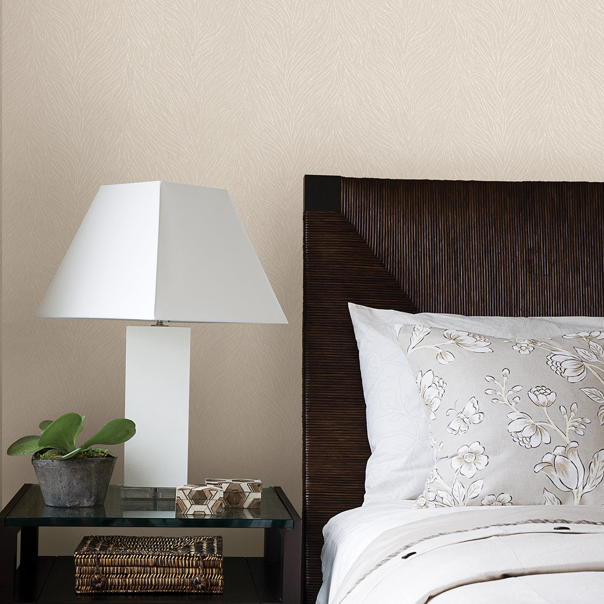 tomo-cream-abstract-wallpaper-york-wallcoverings-4035-58426 - York Wallcoverings Wallpaper