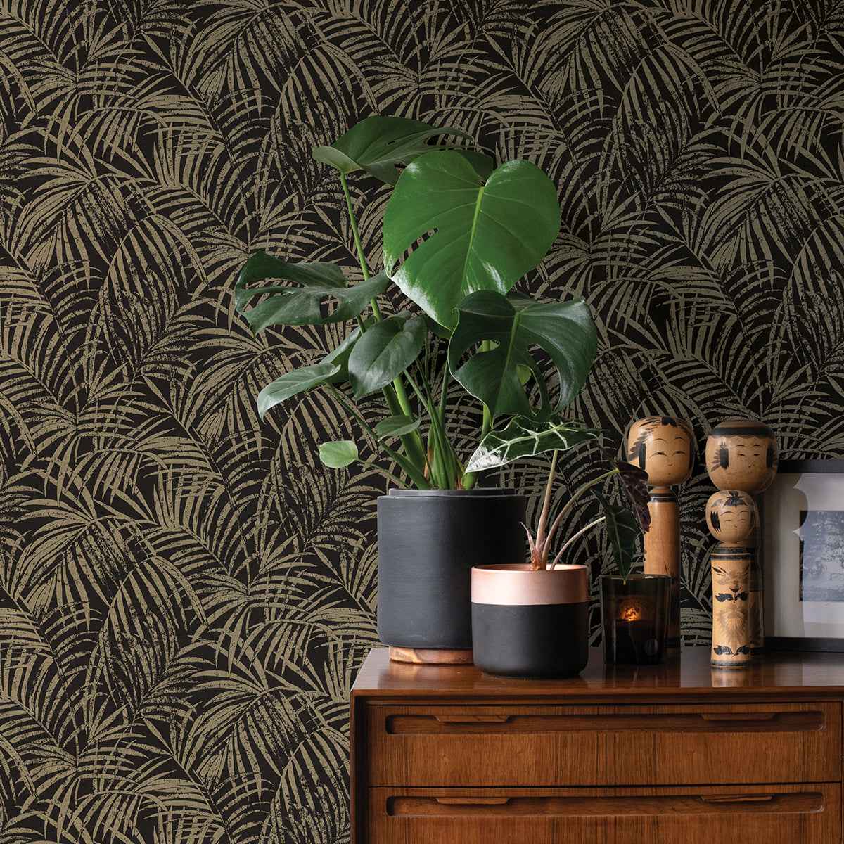 Yumi Black Palm Leaf Wallpaper - York Wallcoverings - 4035-832143 - York Wallcoverings Wallpaper