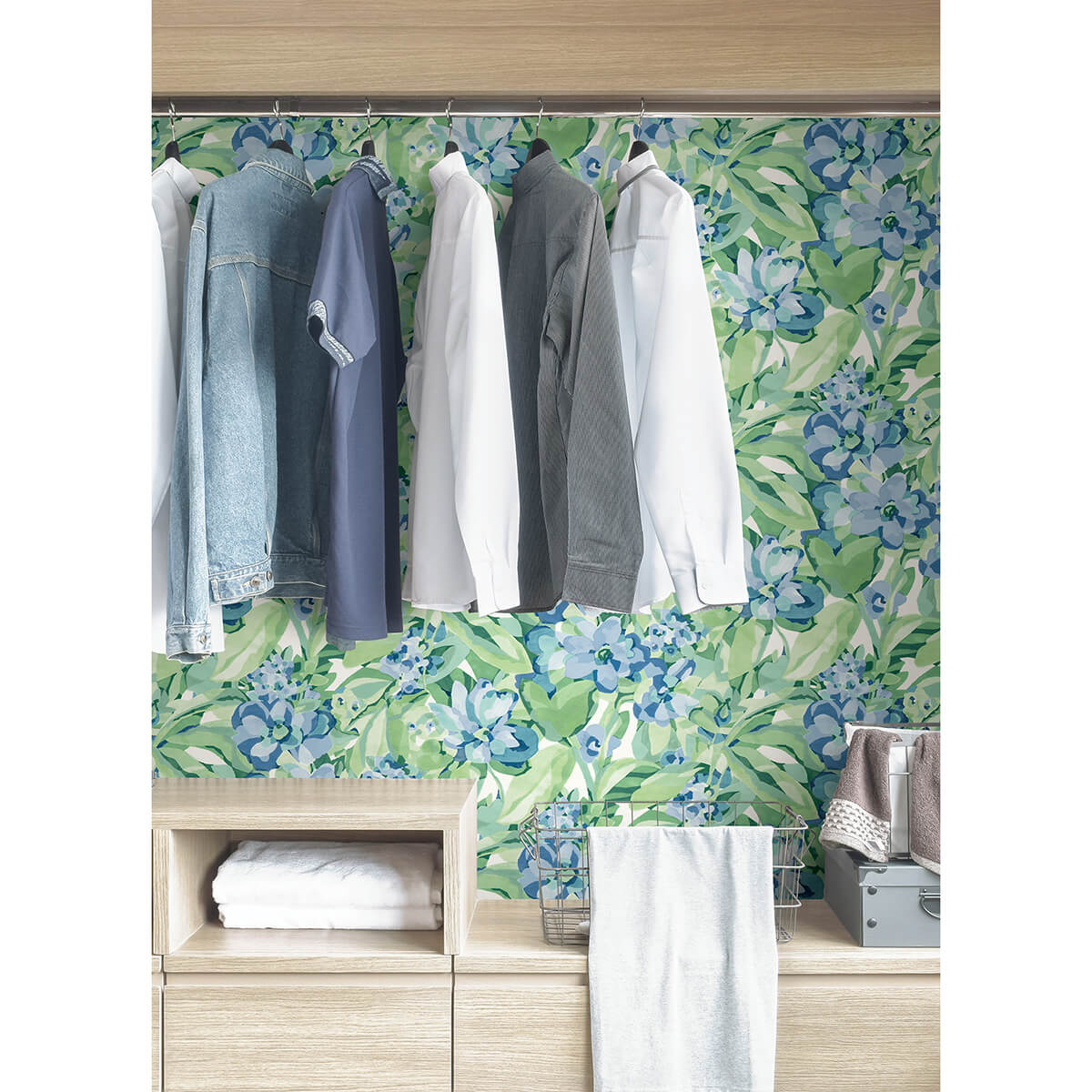 heather-belles-fleurs-peel-and-stick-wallpaper-york-wallcoverings-cbs4511 - York Wallcoverings Wallpaper