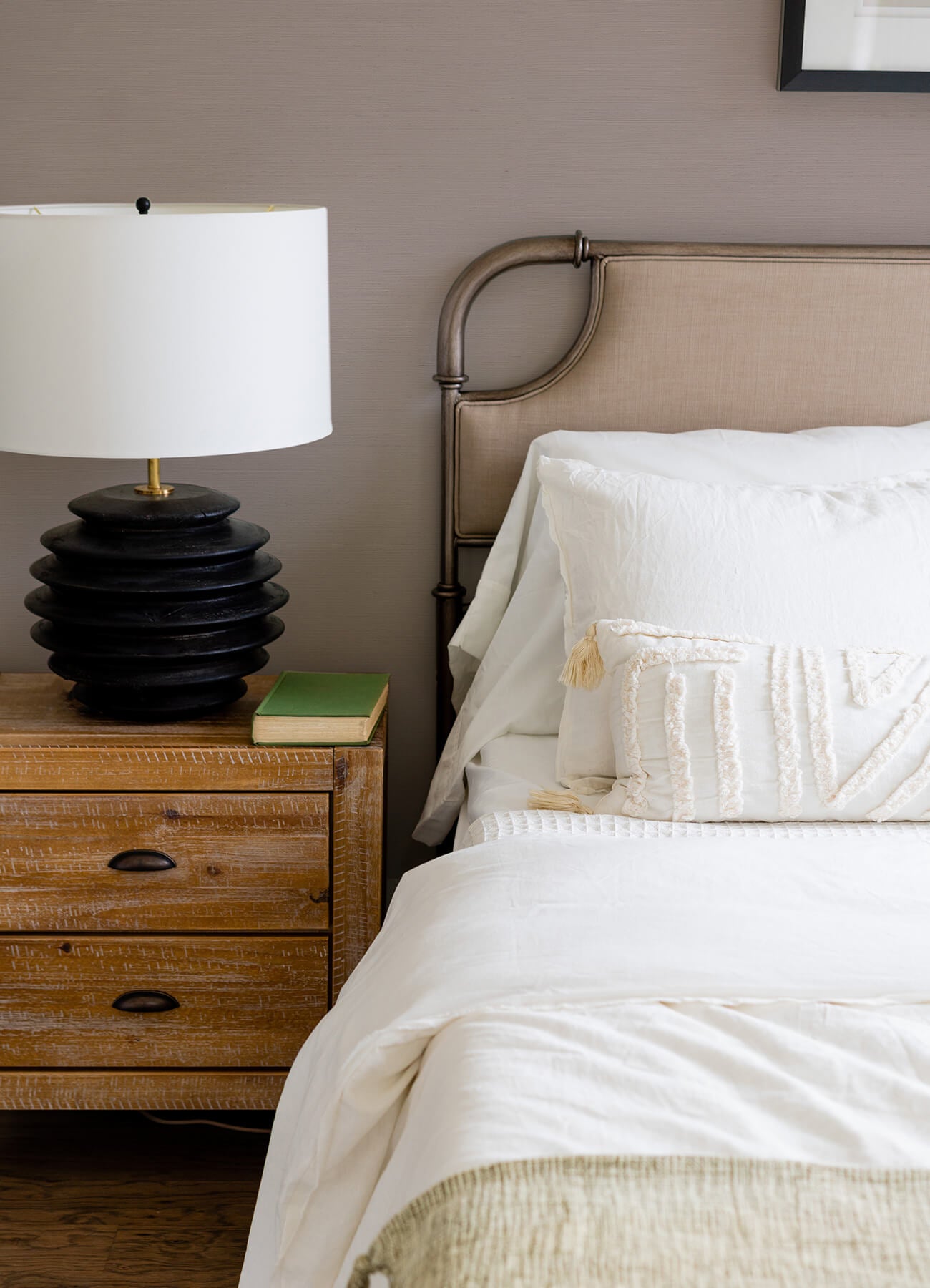 weici-ash-sisal-grasscloth-wallpaper-york-wallcoverings-2923-88054 - York Wallpaper Wallpaper