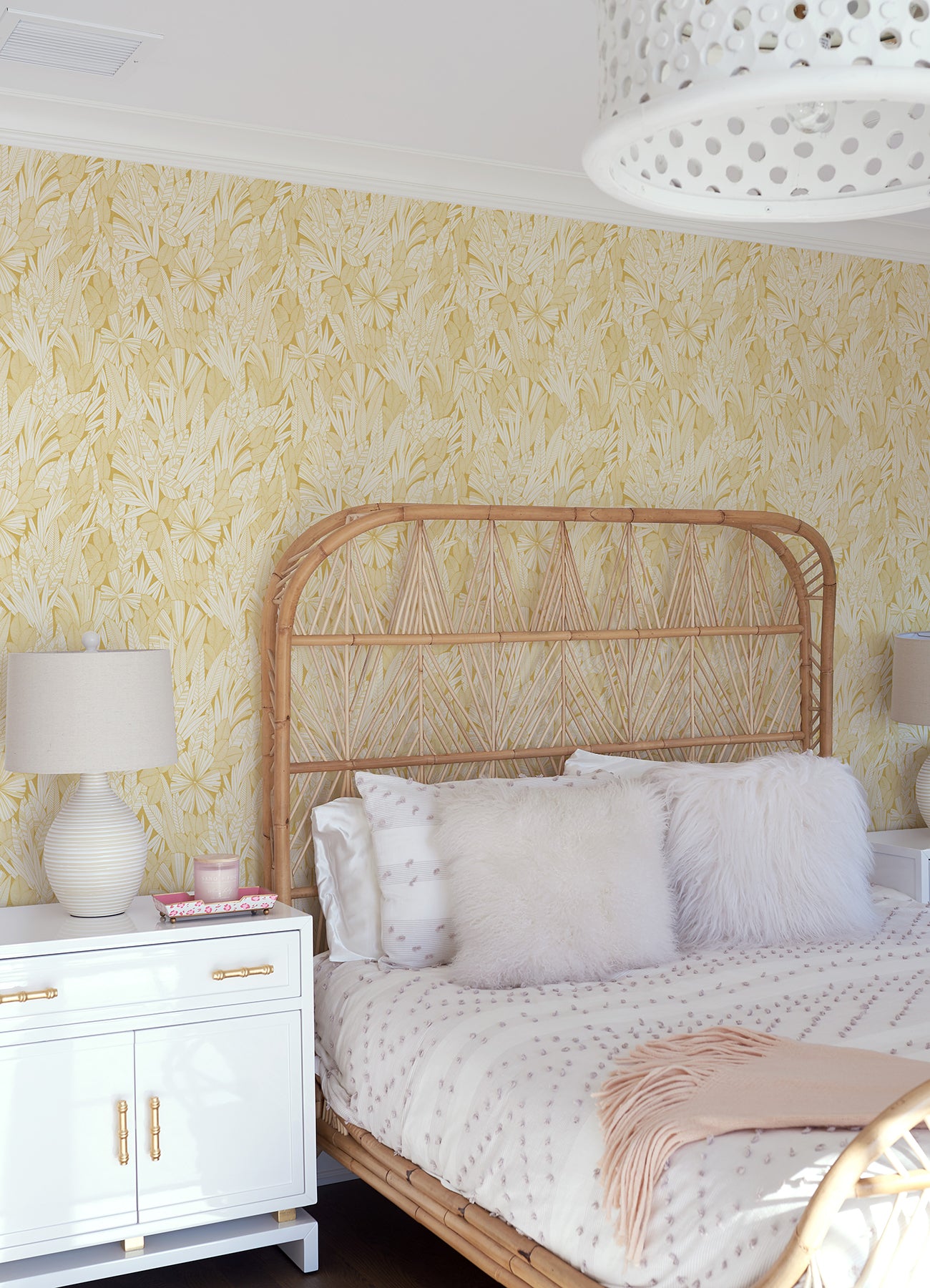 bannon-yellow-leaves-wallpaper-york-wallcoverings-4081-26343