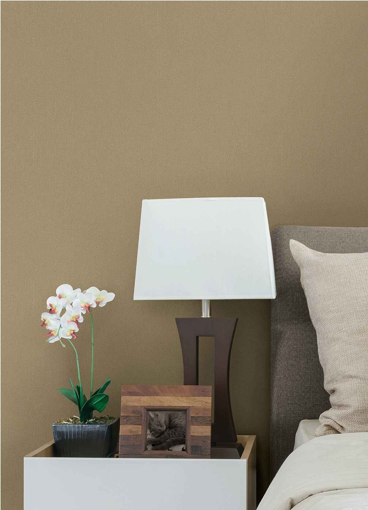 melvin-gold-stria-wallpaper-york-wallcoverings-4041-72408 - York Wallcoverings Wallpaper