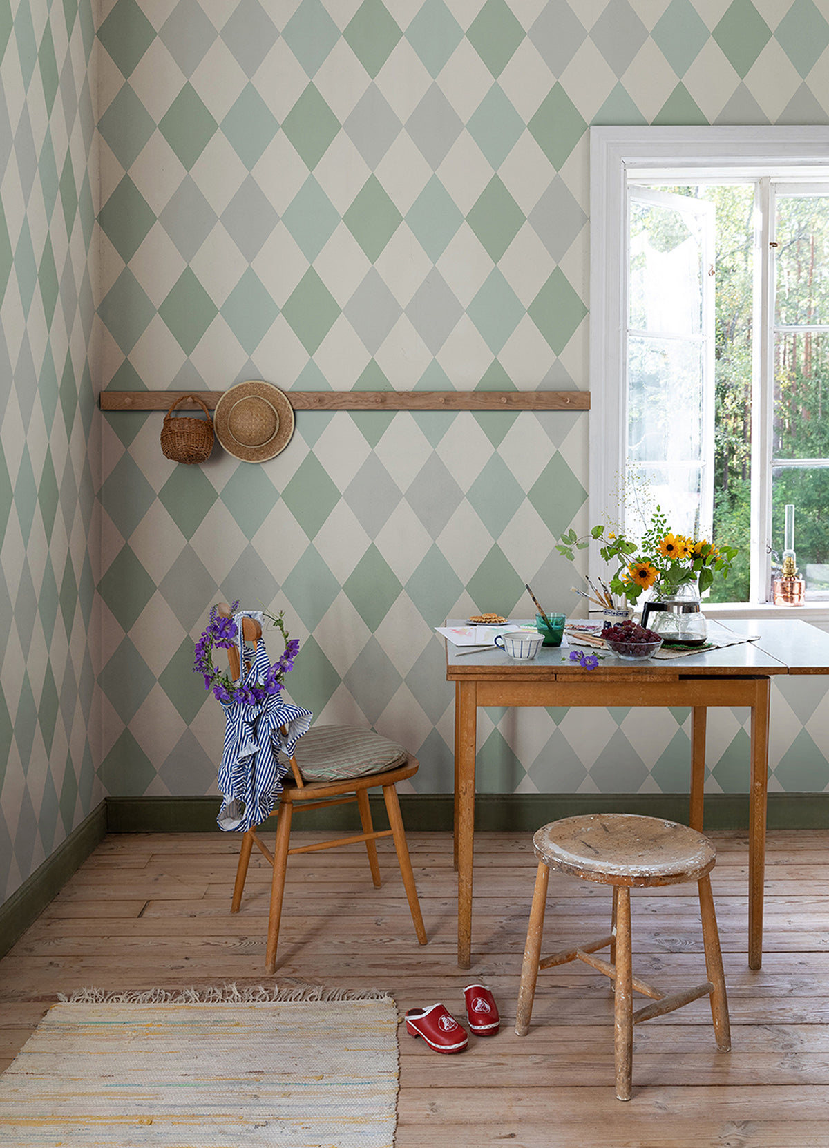 kalas-light-blue-diamond-wallpaper-york-wallcoverings-4111-63030