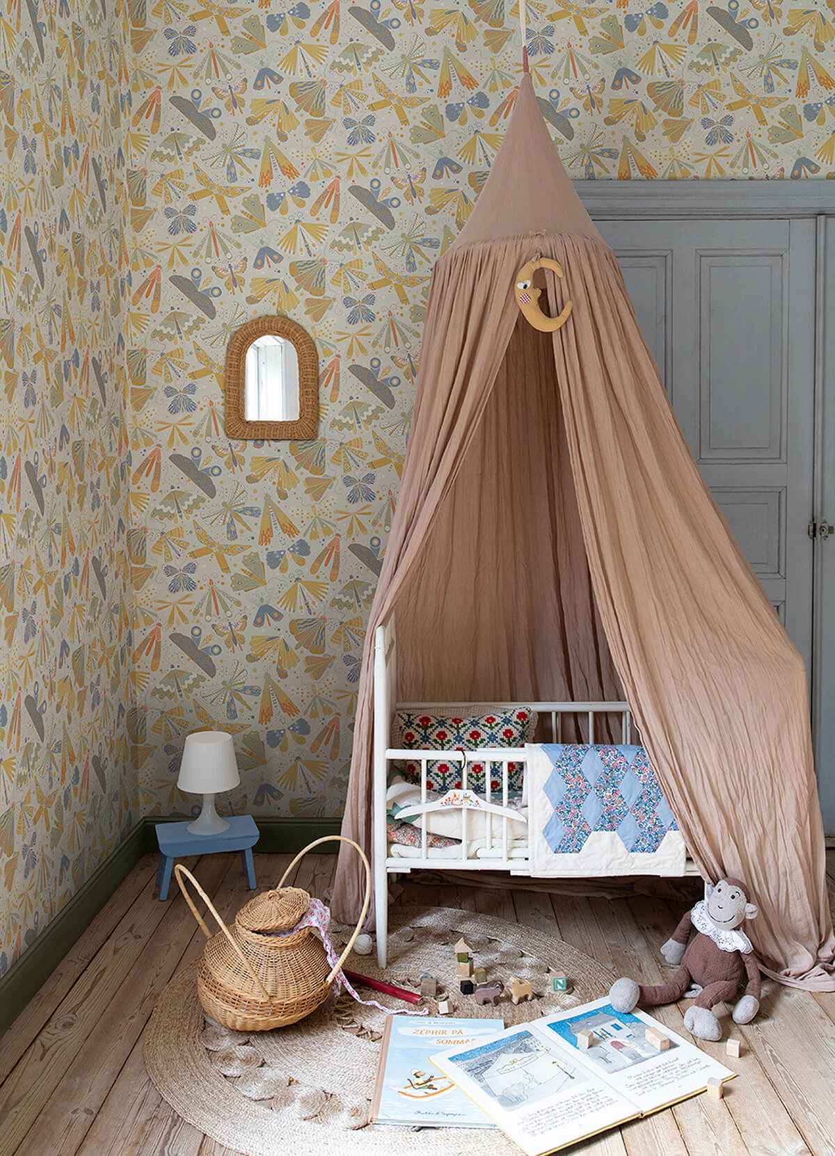 Flyga Gold Bonanza Wallpaper - York Wallcoverings - 4111-63023 - York Wallcoverings Wallpaper