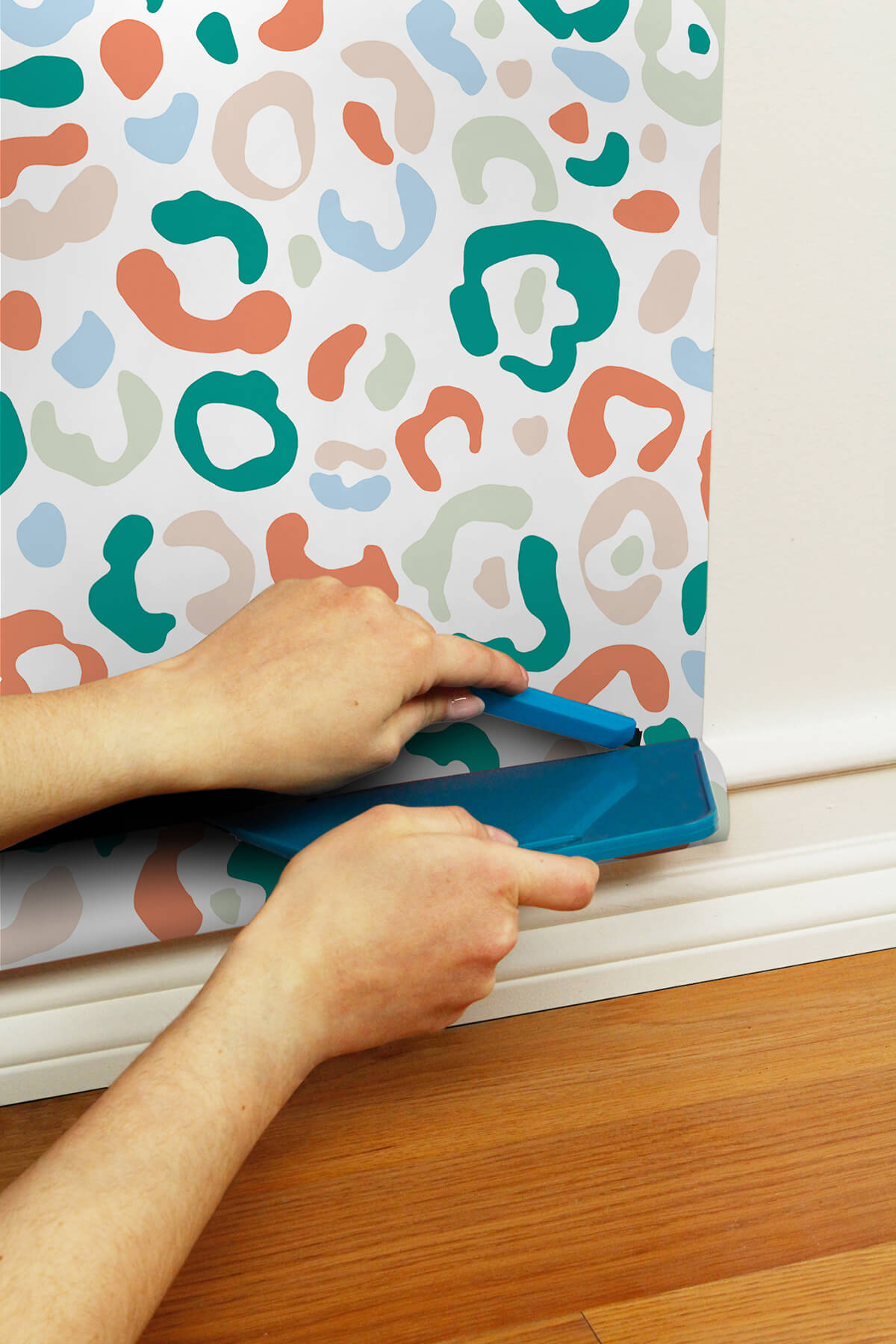 multi-bright-leopard-spots-peel-and-stick-wallpaper-york-wallcoverings-aes4795 - York Wallcoverings Wallpaper