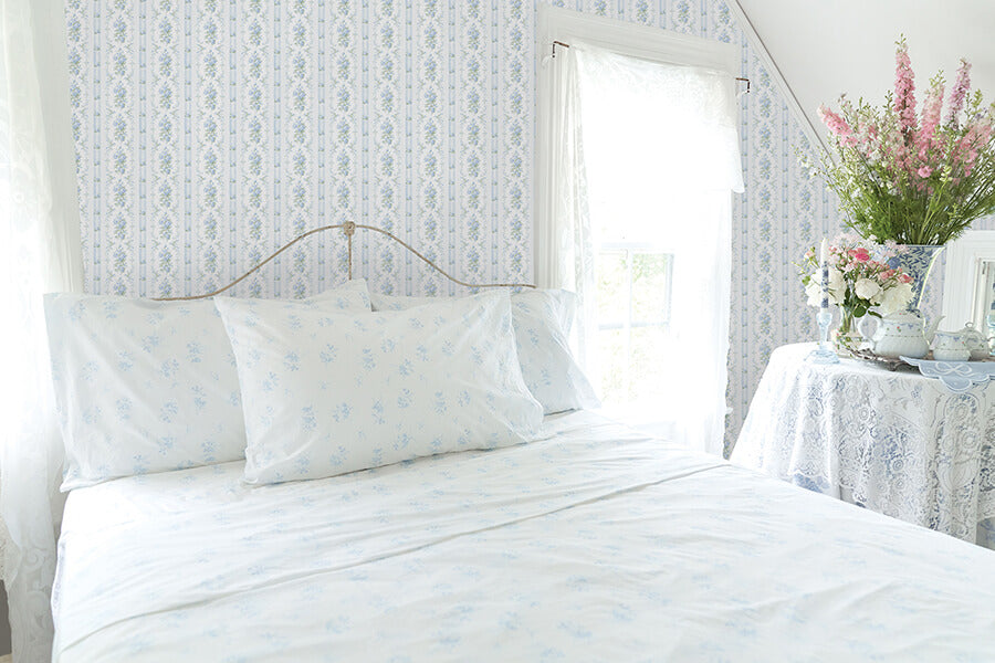 sweet-blue-dreamy-days-peel-and-stick-wallpaper-york-wallcoverings-lfs6112 - York Wallcoverings Wallpaper