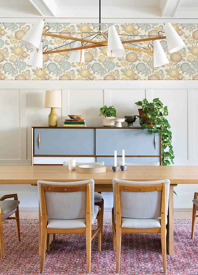 Zalipie Apricot Floral Trail Wallpaper - York Wallcoverings - 3125-72326 - York Wallcoverings Papel pintado